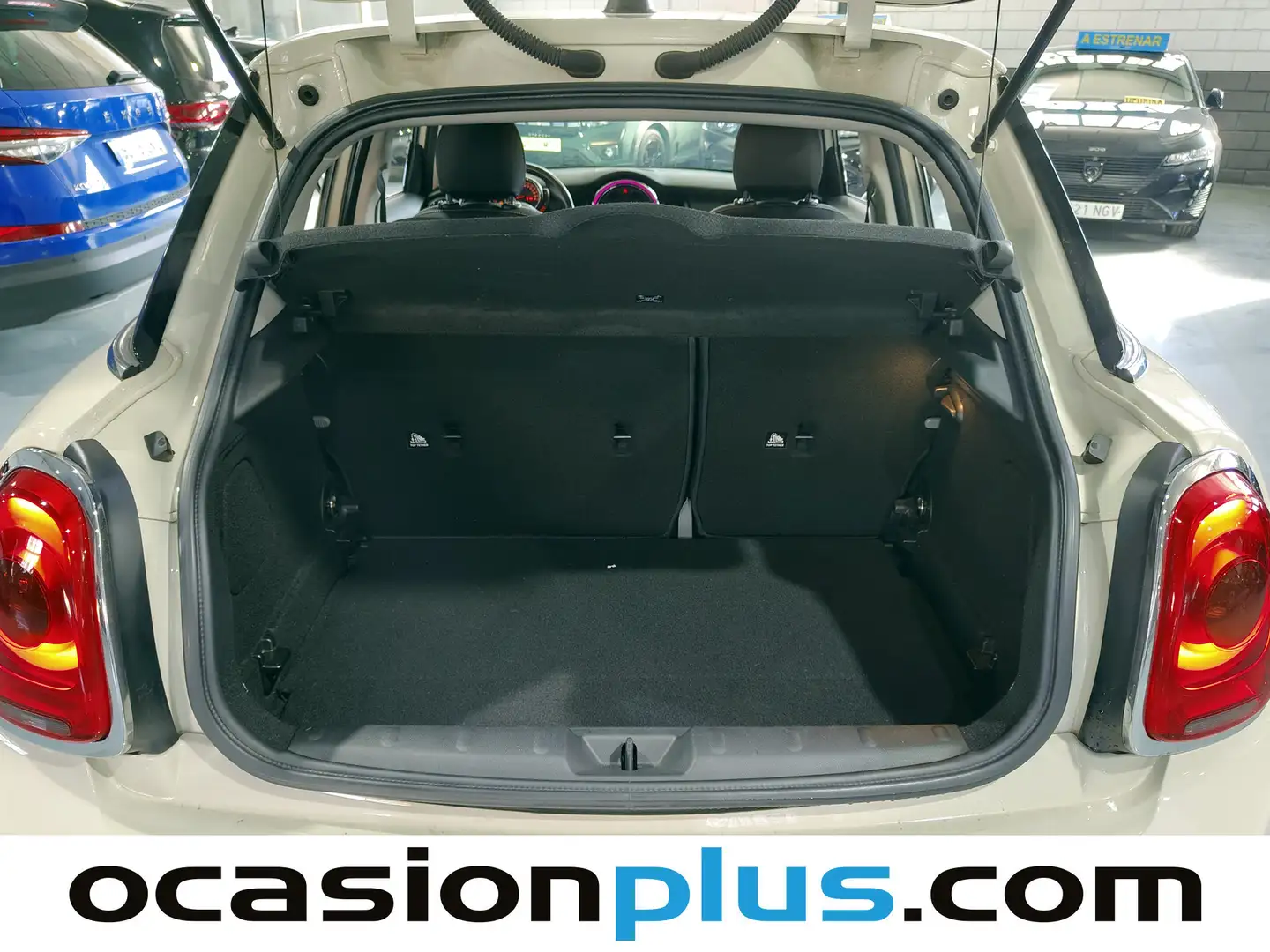 Foto Mini MINI MINI MINI 5 Puertas ONE D  (95 CV)