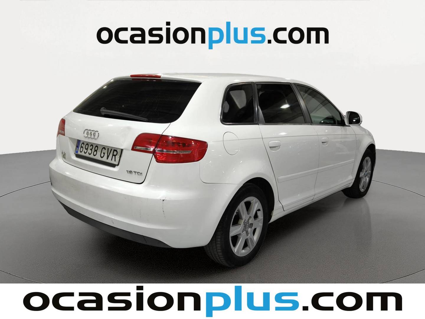 Foto trasera Audi A3 Audi A3 Sportback Attraction 1.6 TDI (105 CV) derecha