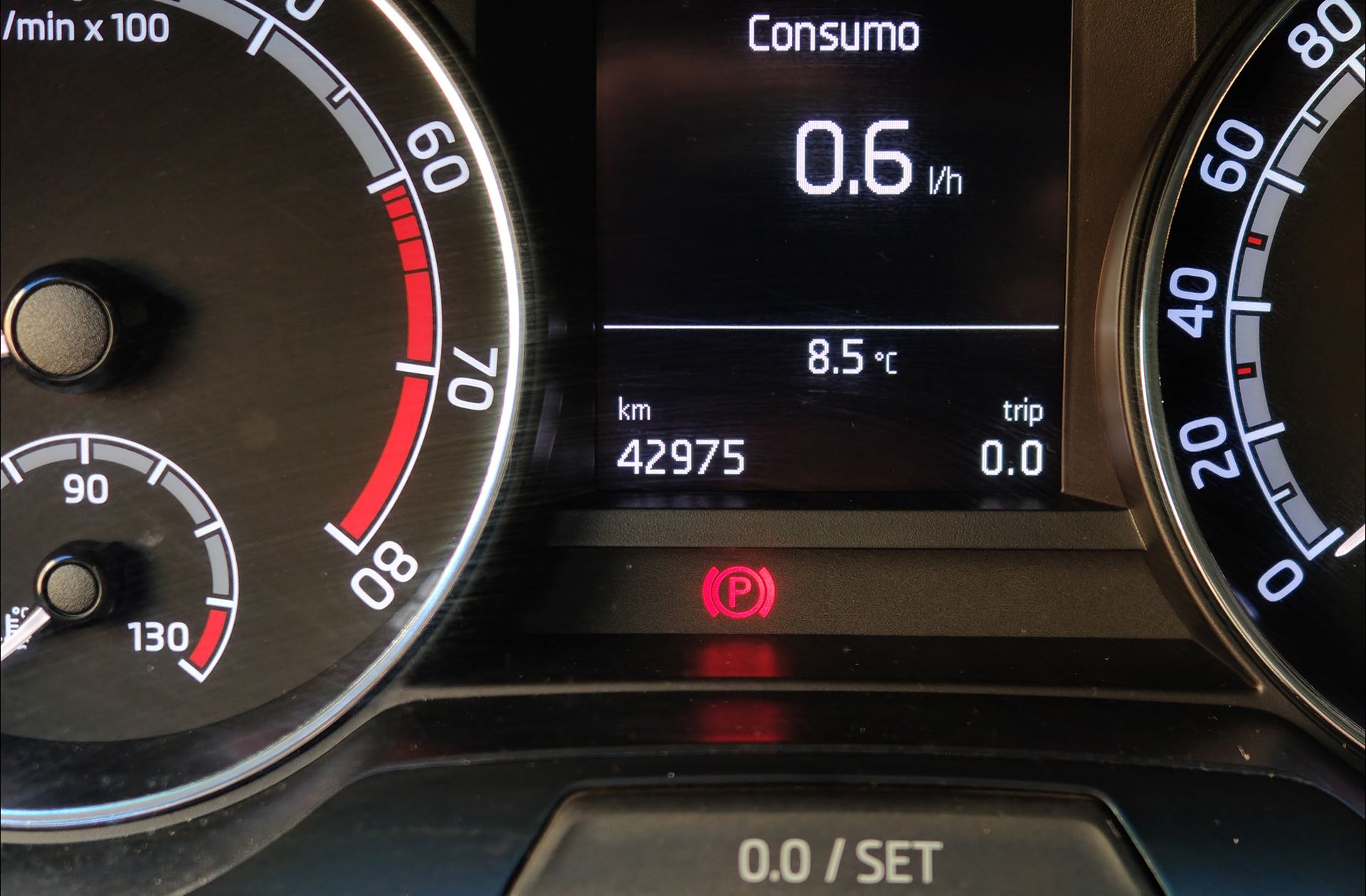 Škoda Fabia 1.0 MPI Ambition Plus - foto 9