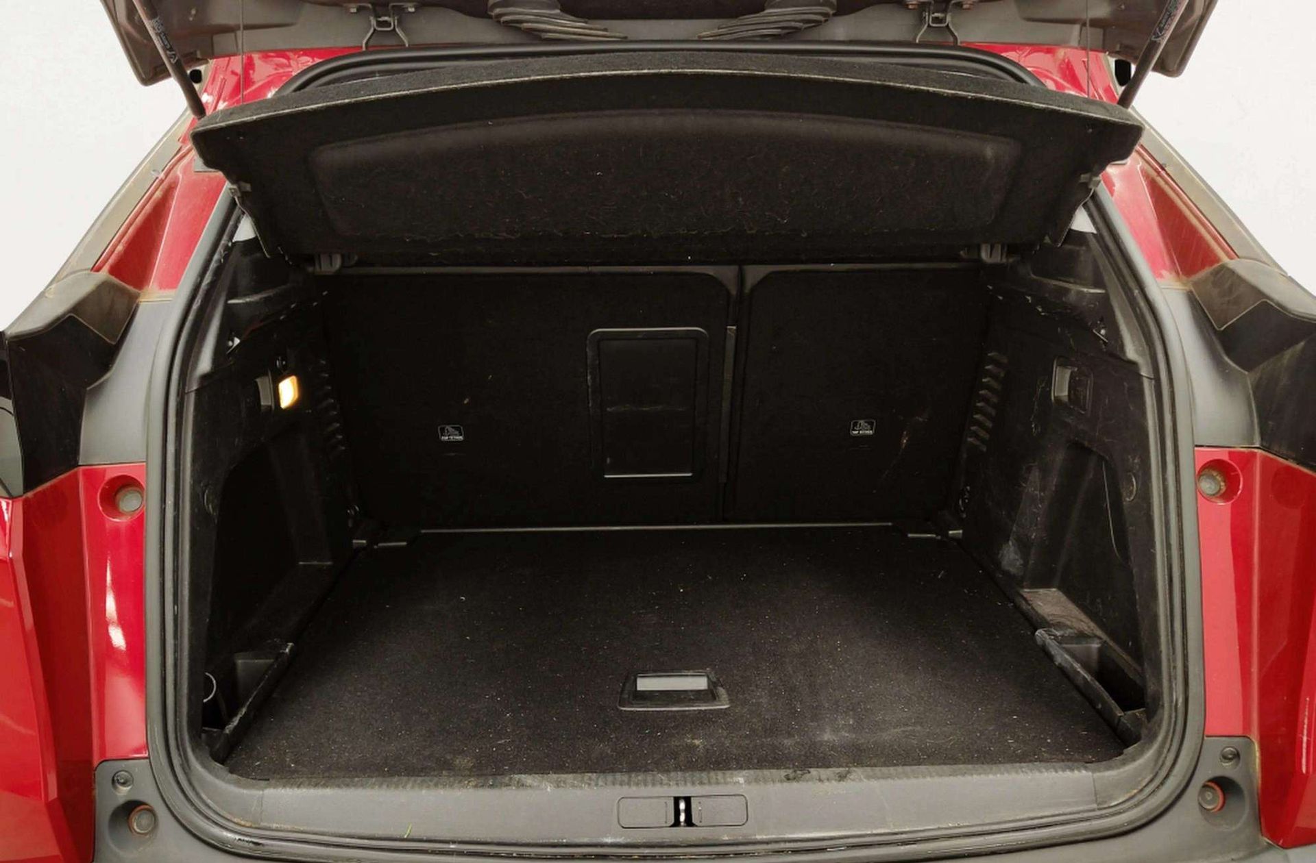 Peugeot 3008 PureTech 130 Allure EAT6 - foto 19