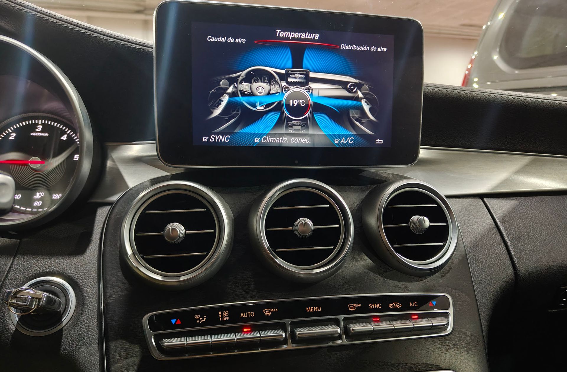 Mercedes-Benz Clase C C Coupe 220 d AMG Line - foto 30
