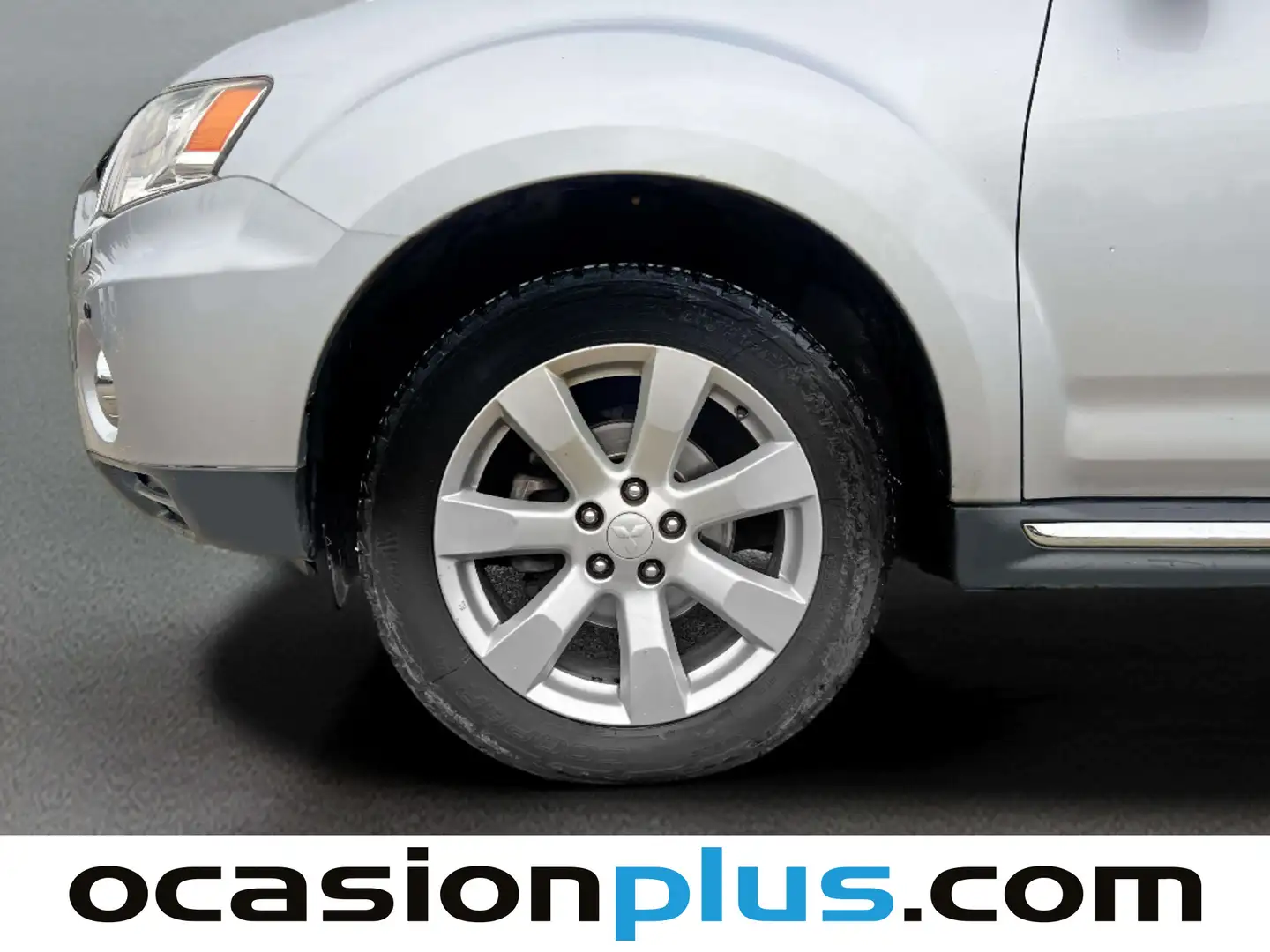 Foto Mitsubishi Outlander Mitsubishi Outlander 220 DI-D Motion 4WD (177 CV) 7 Plazas