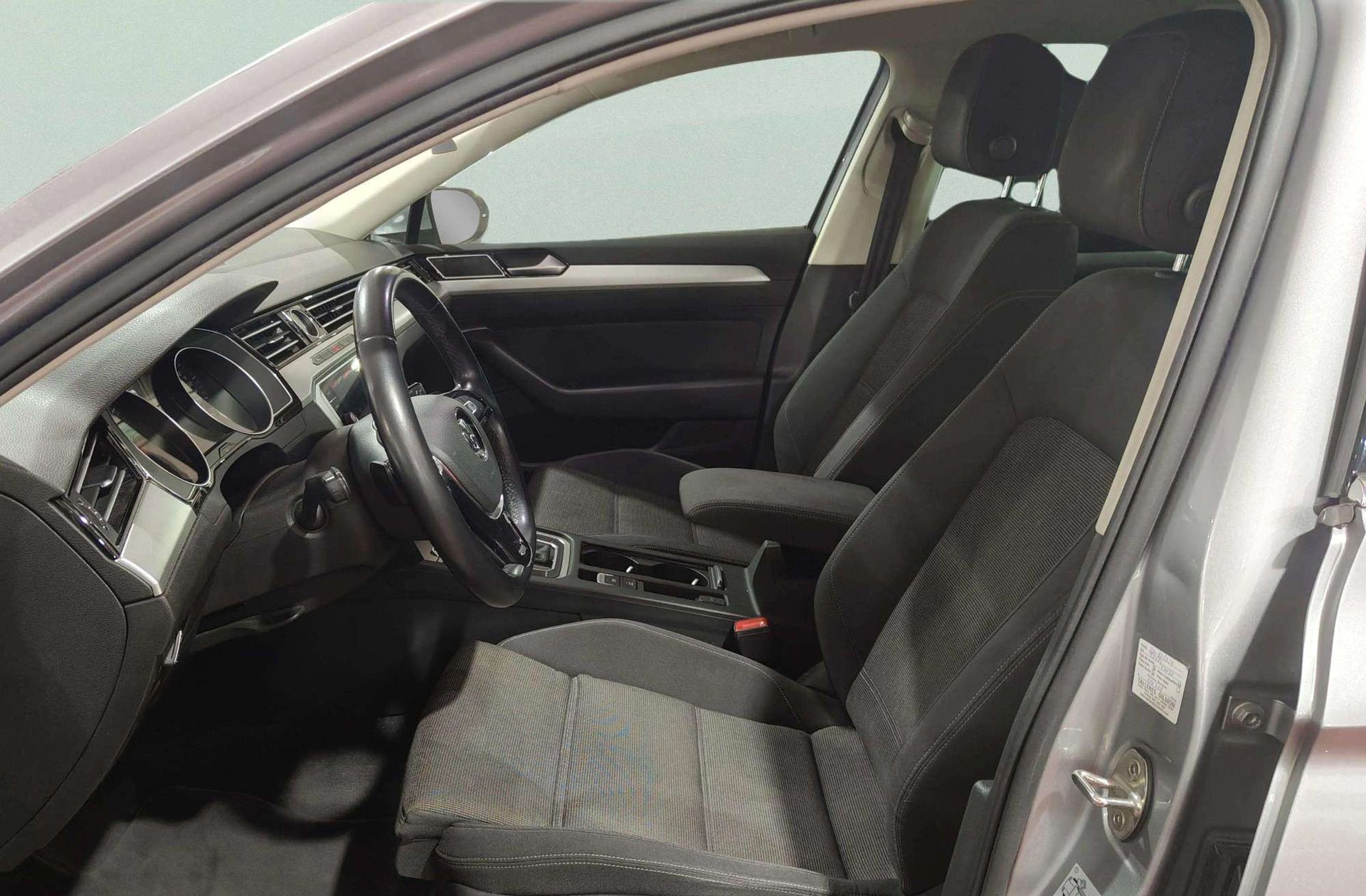 Volkswagen Passat Advance 1.6 TDI DSG - foto 12