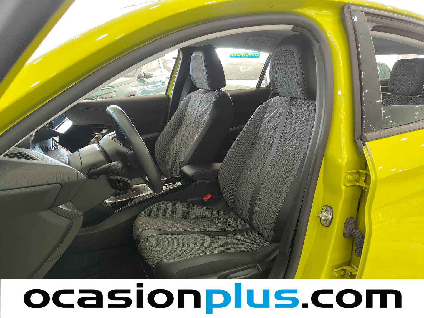 Foto asientos delanteros Peugeot 208 Peugeot 208 PureTech 100 Allure (100 CV)