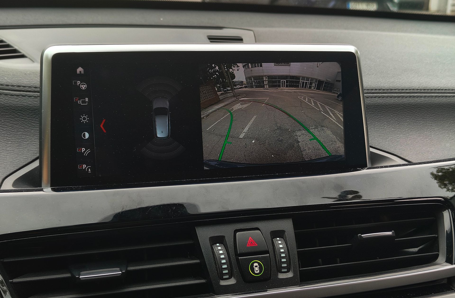 BMW X1 sDrive18d - foto 9