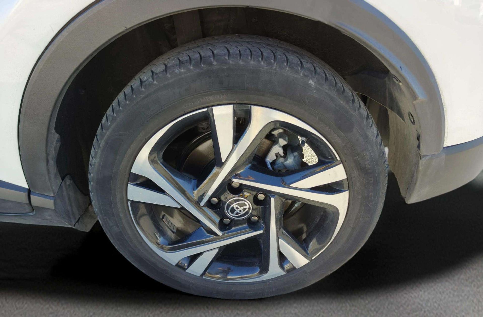 Toyota C-HR 180H Advance - foto 34