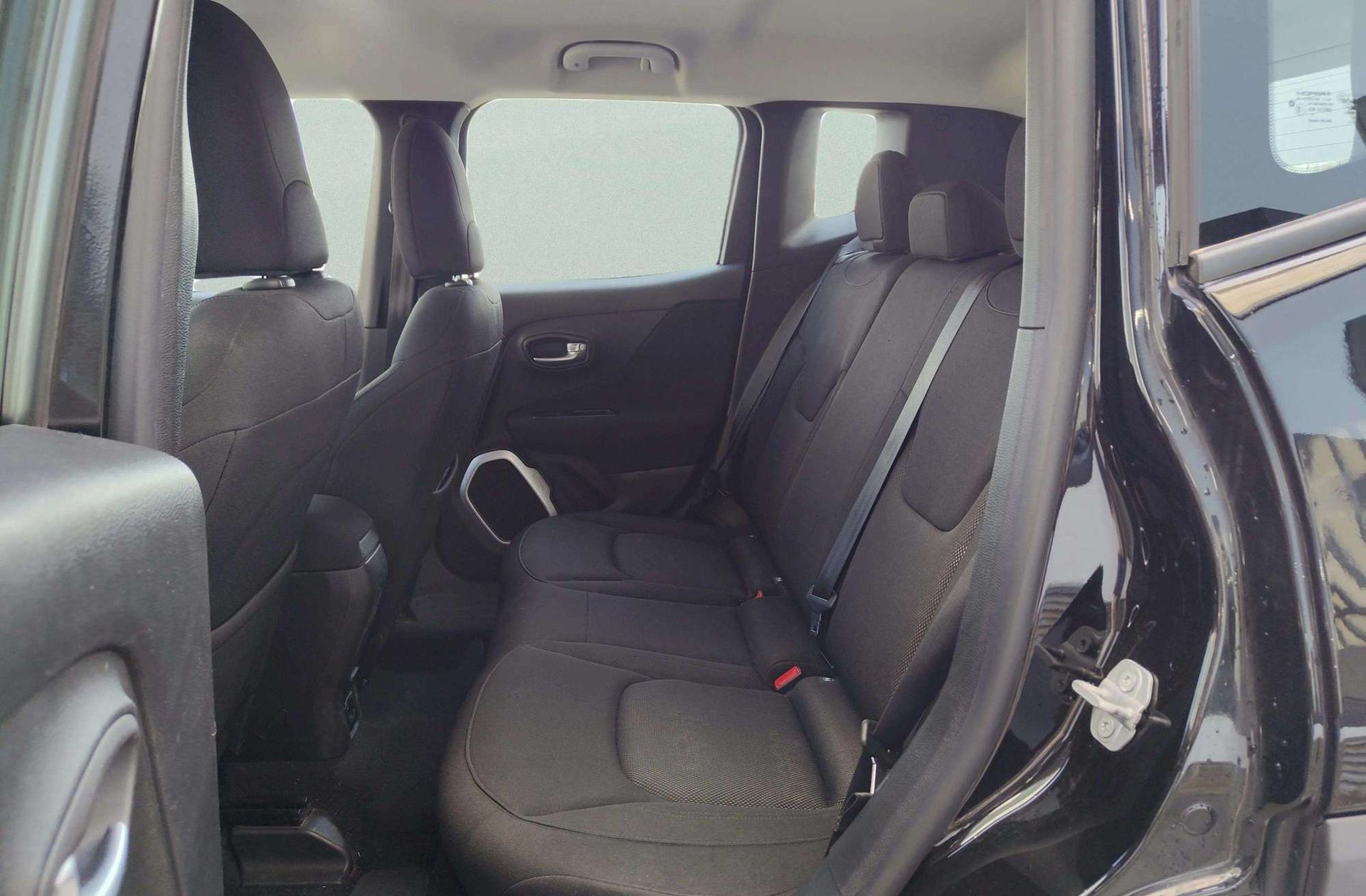 Jeep Renegade 1.4 MultiAir Longitude 4x2 - foto 12