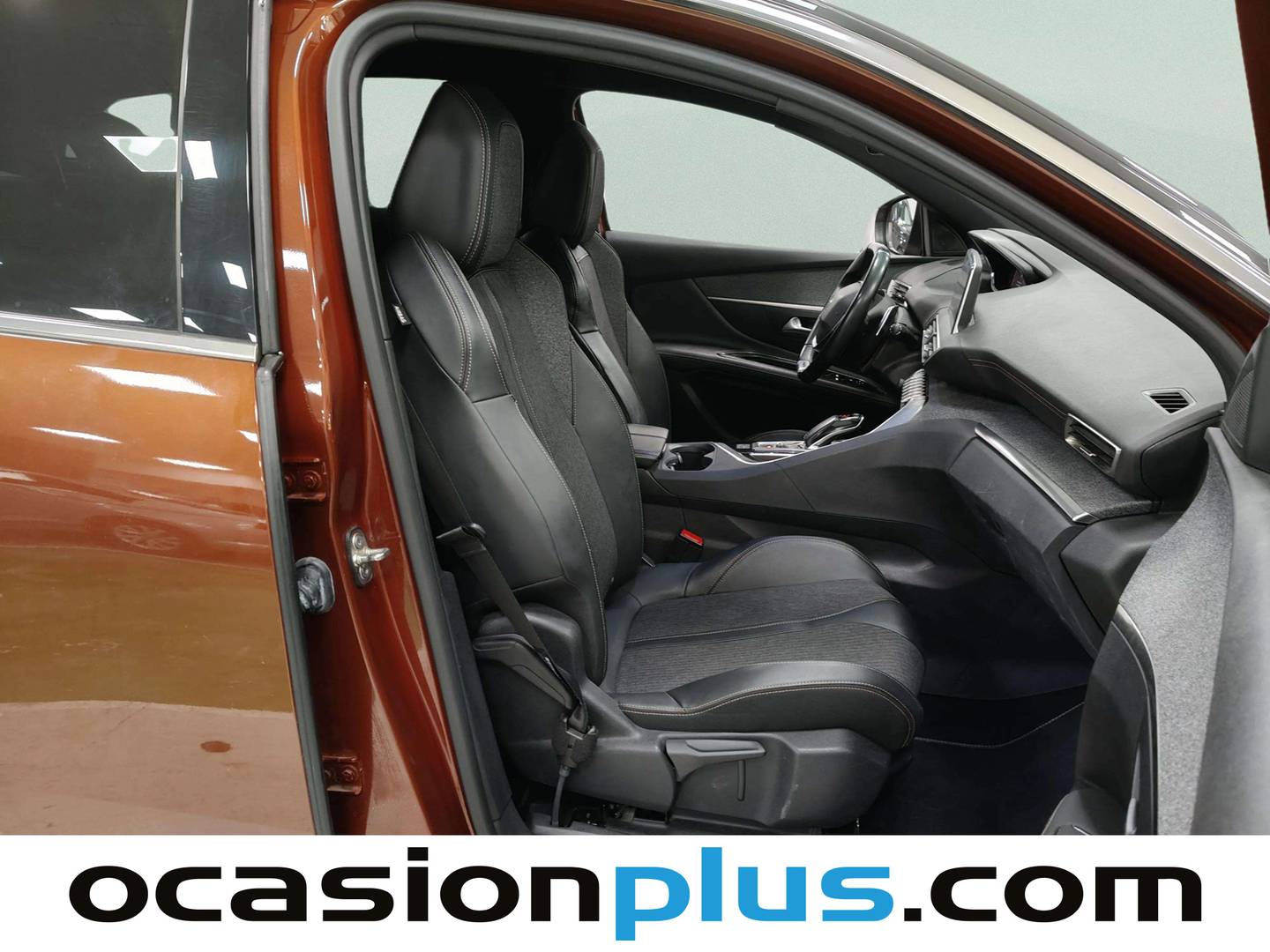 Foto Peugeot 3008 Peugeot 3008 BlueHDI 130 S&S GT Line EAT8 (130 CV)