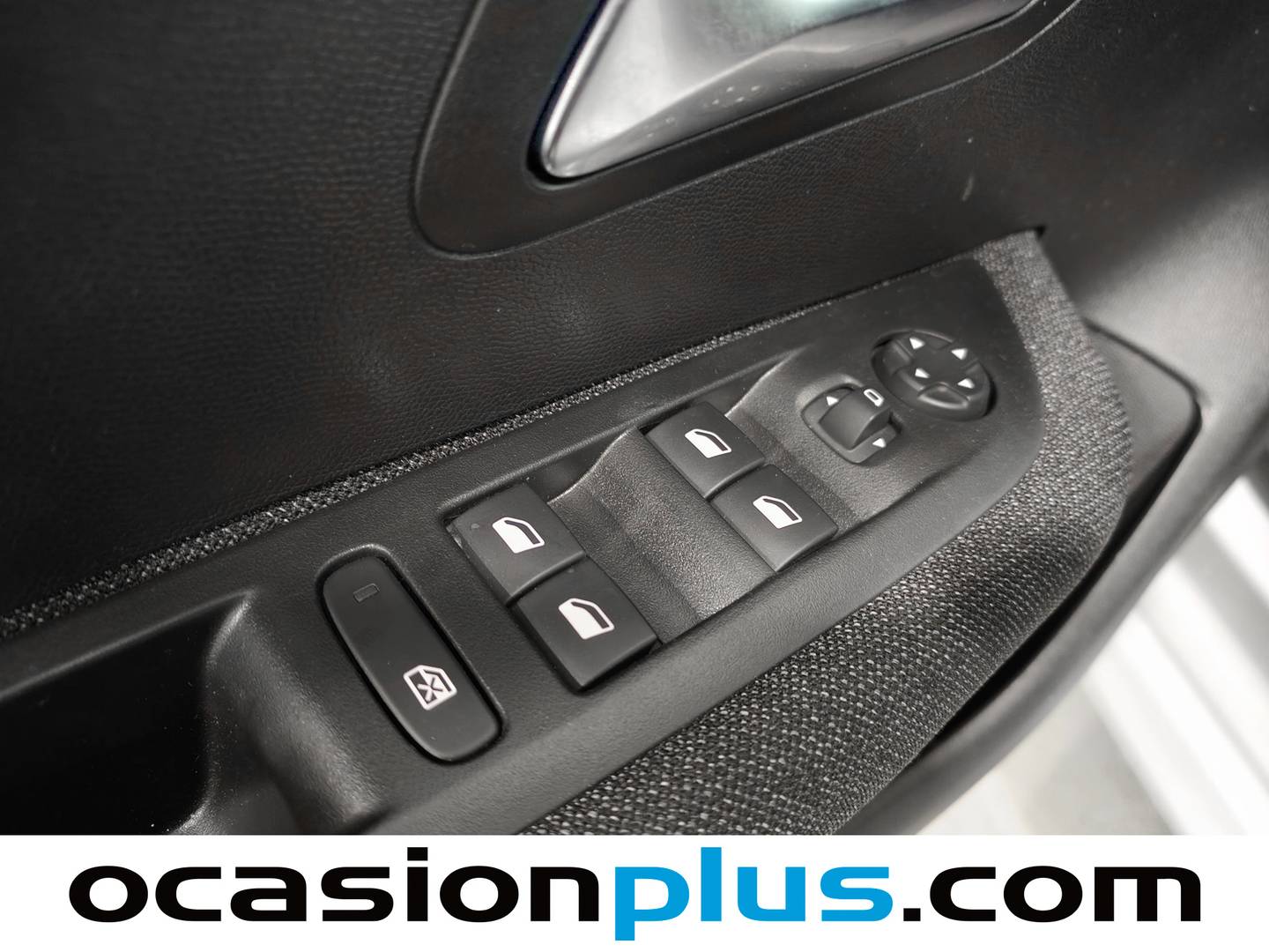Peugeot 208 Peugeot 208 Style Hybrid 110 eDCS6 (110 CV) de ocasión