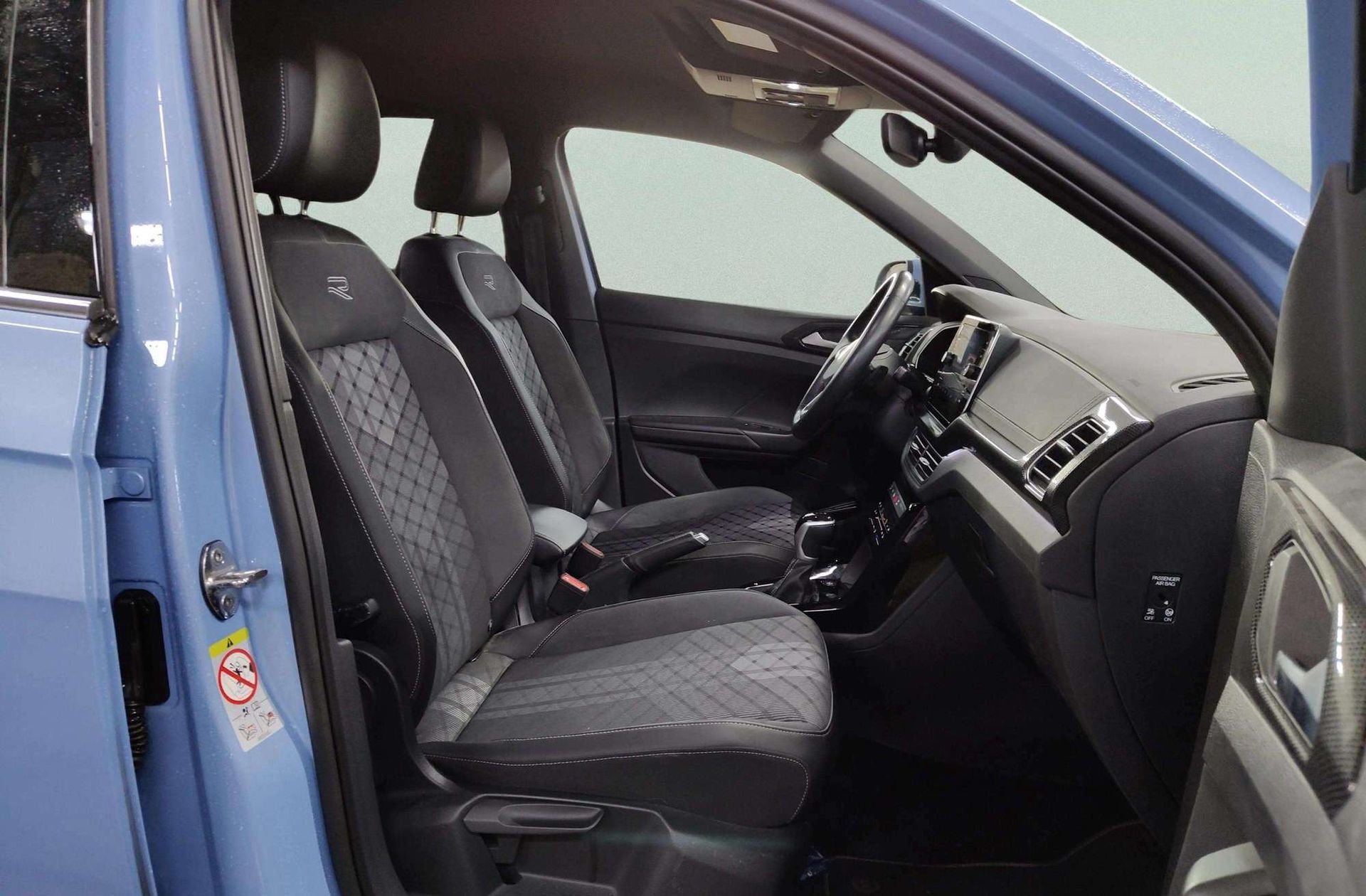 Volkswagen T-Cross R-Line 1.0 TSI DSG - foto 25