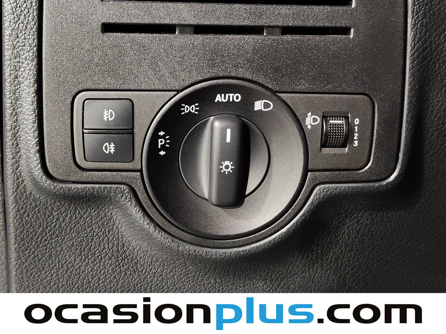 Foto Mercedes Vito Mercedes-Benz Vito Furgon 114 CDI Pro larga AT (136 CV)