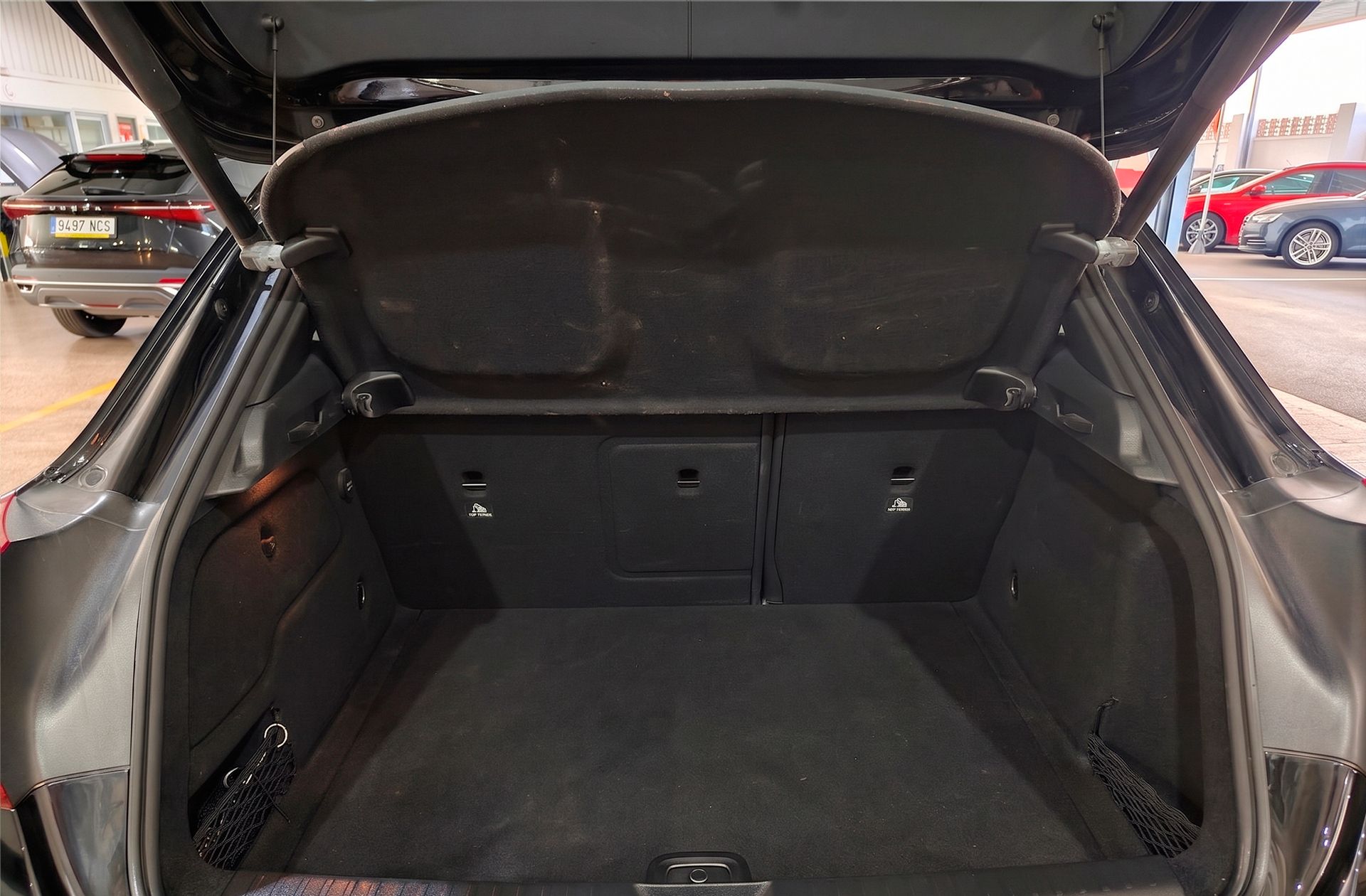 Mercedes-Benz GLA 180 Pack AMG - foto 14