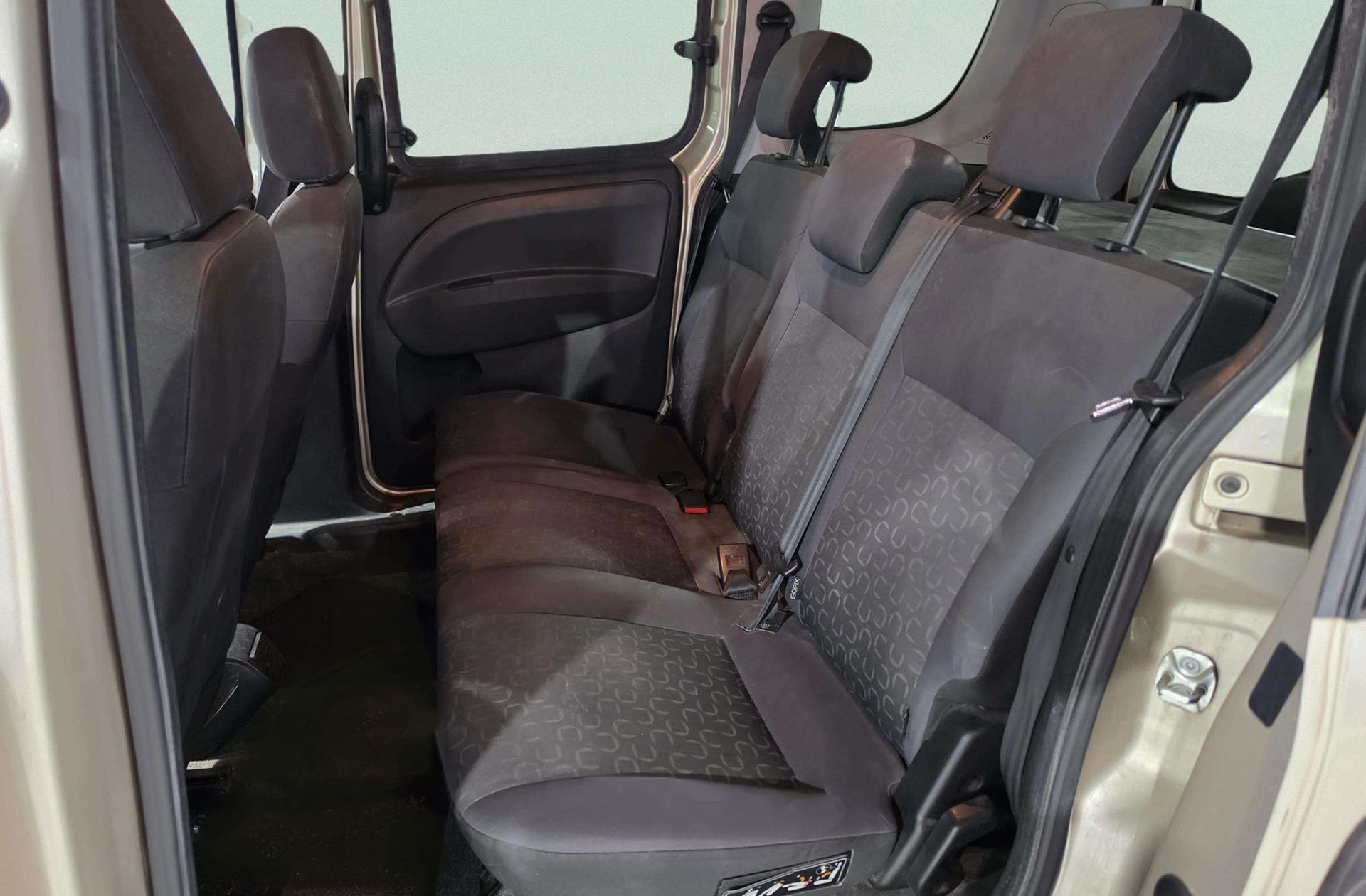 Fiat Doblò Panorama 1.6 MultiJet Dynamic - foto 9