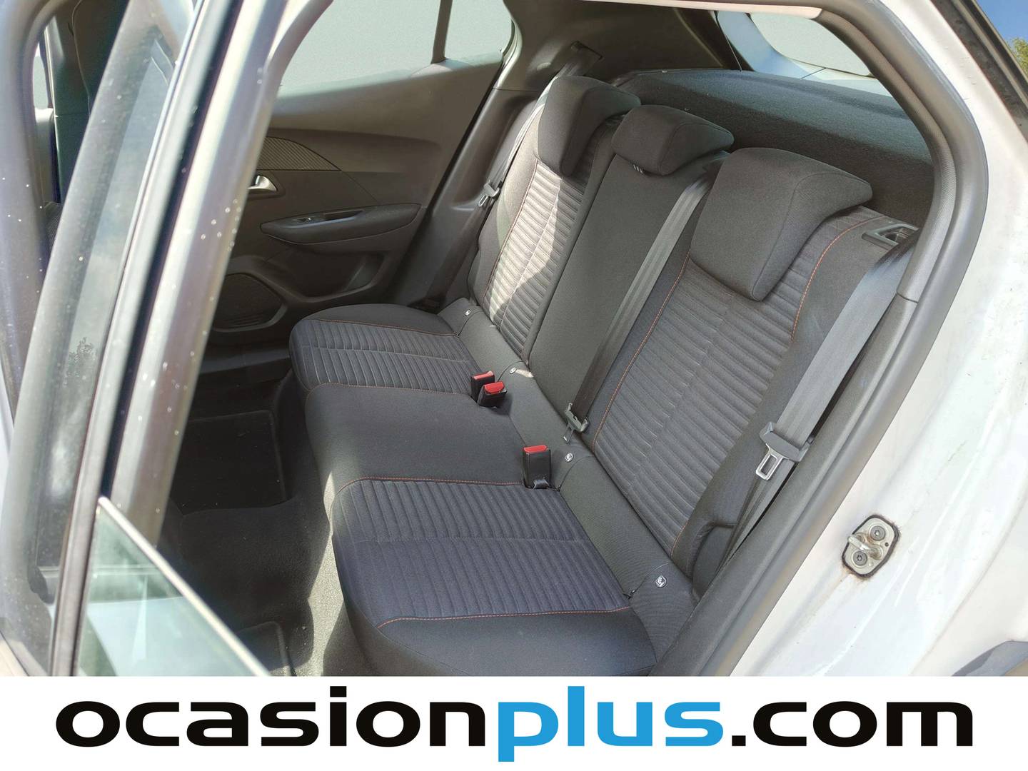 Foto Peugeot 2008 Peugeot 2008 BlueHDi 100 S&S Active (100 CV)