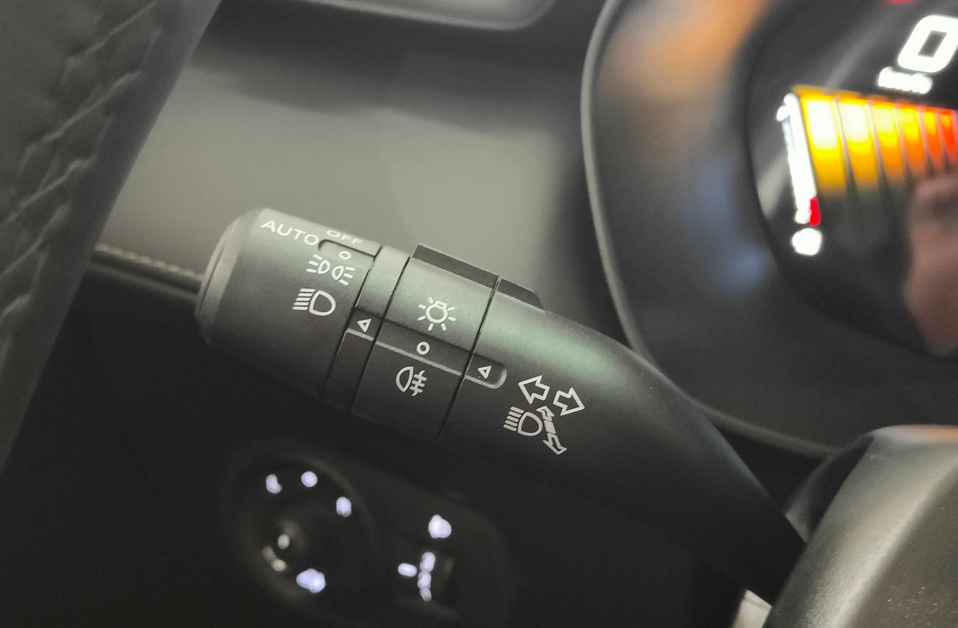 MG ZS 1.5 Hybrid+ Luxury - foto 32