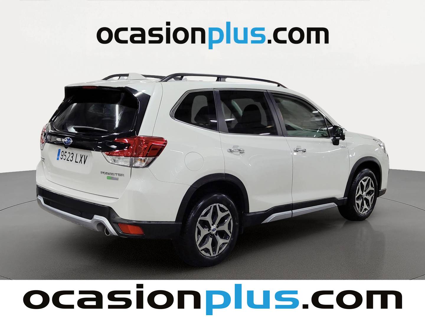 Foto trasera Subaru Forester Subaru Forester 2.0i Hybrid Executive CVT (150 CV) derecha