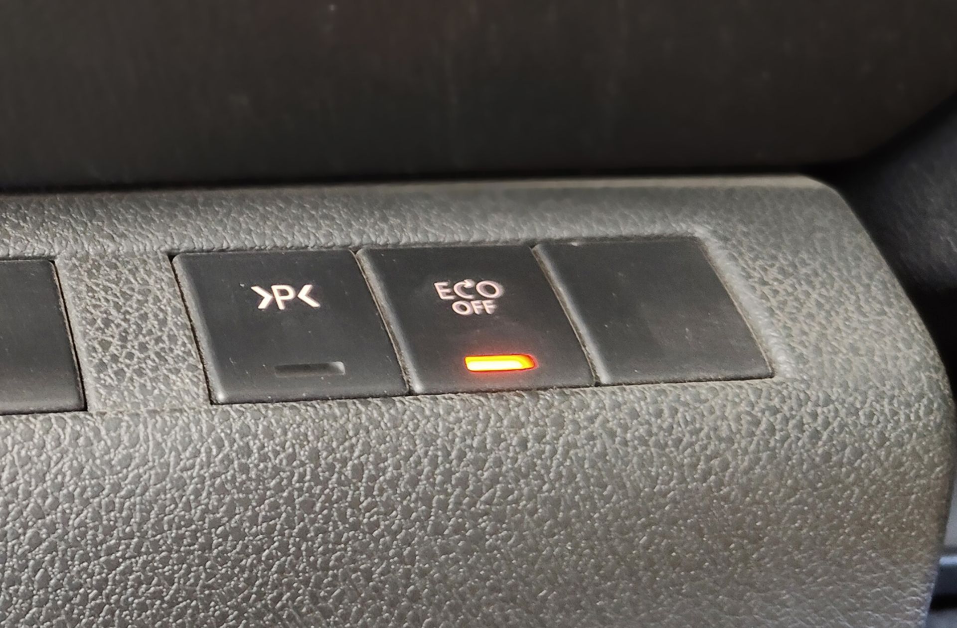 Peugeot 5008 2.0 BlueHDi Allure FAP 7 plazas - foto 30