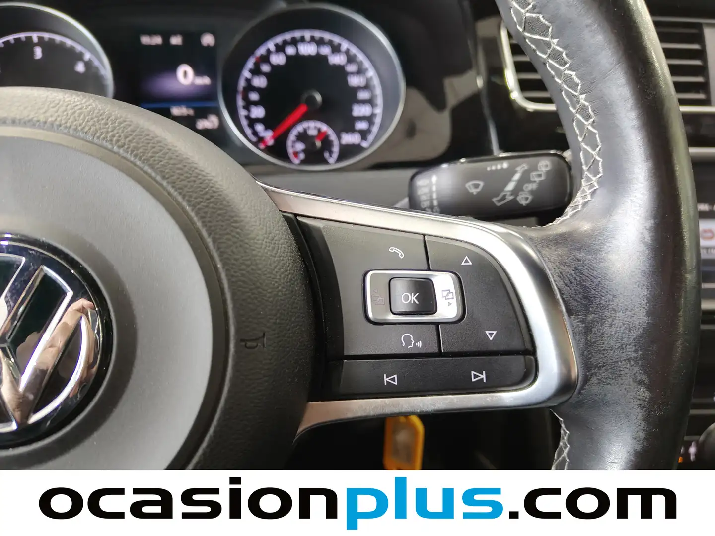 Foto Volkswagen Golf Volkswagen Golf Sport 1.6 TDI BMT (110 CV) Pack R-Line