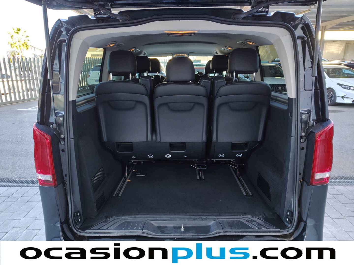 Foto Mercedes Vito Mercedes-Benz Vito Combi 114 CDI Tourer Select Larga AT (136 CV)