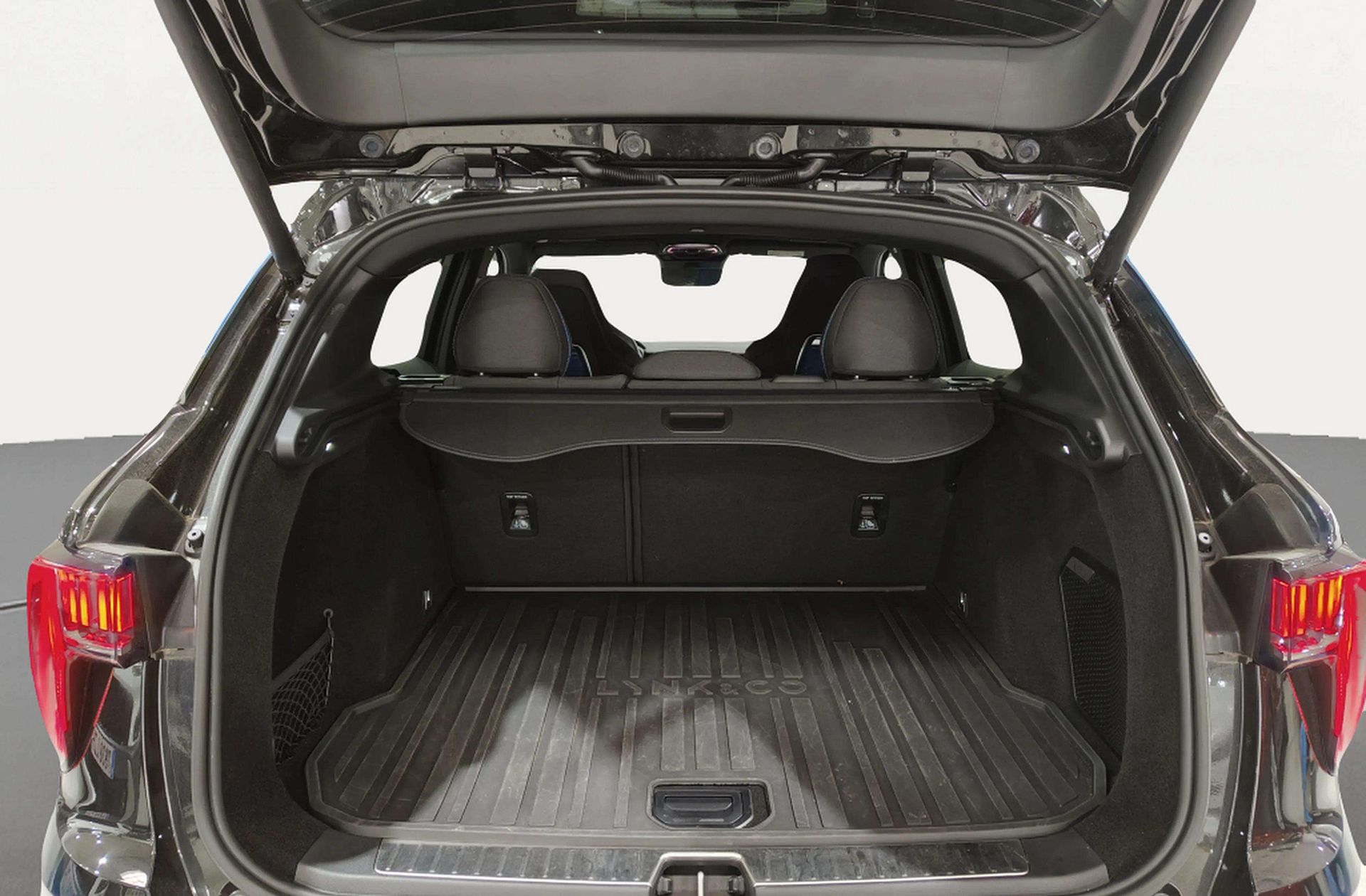 Lynk & Co 01 1.5 PHEV - foto 24