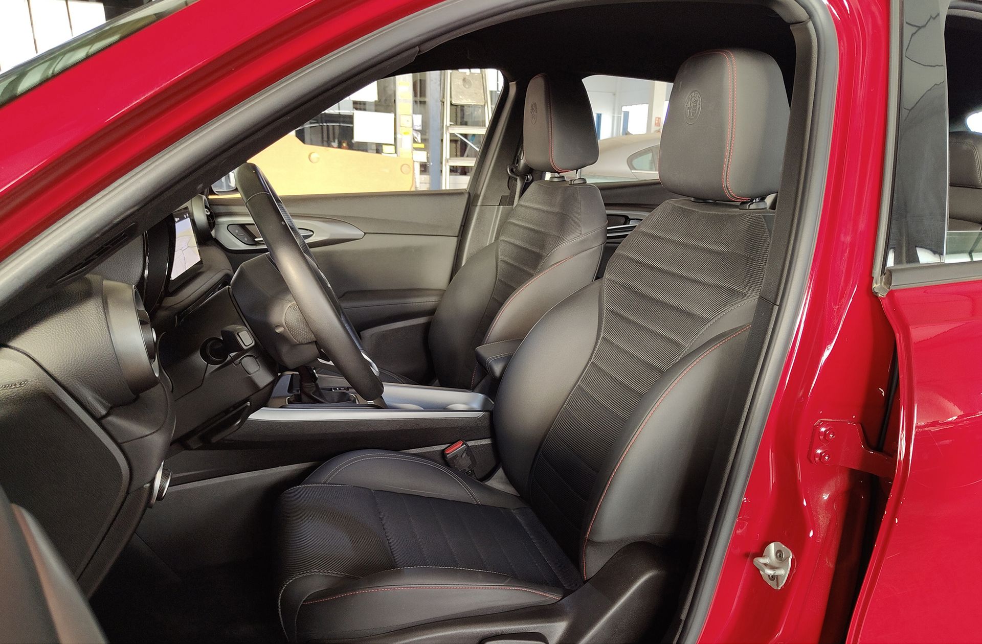 Alfa Romeo Tonale 1.5 MHEV Sprint FWD - foto 11