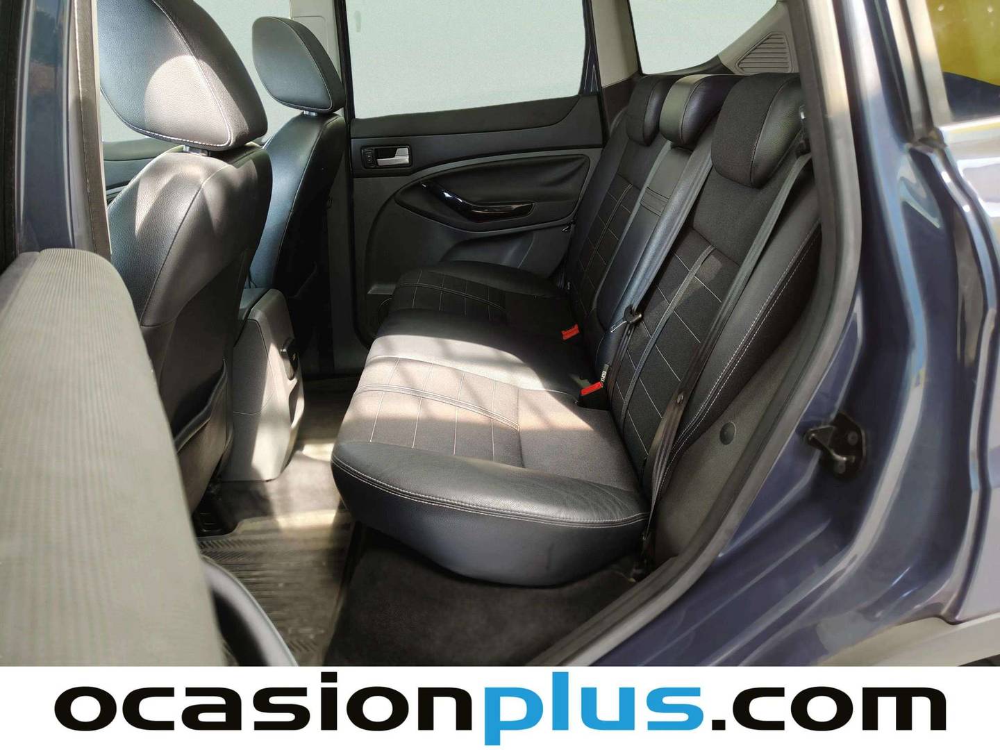 Foto asientos traseros Ford Kuga Ford Kuga 2.0 TDCI Titanium 4x4 Powershift (140 CV)