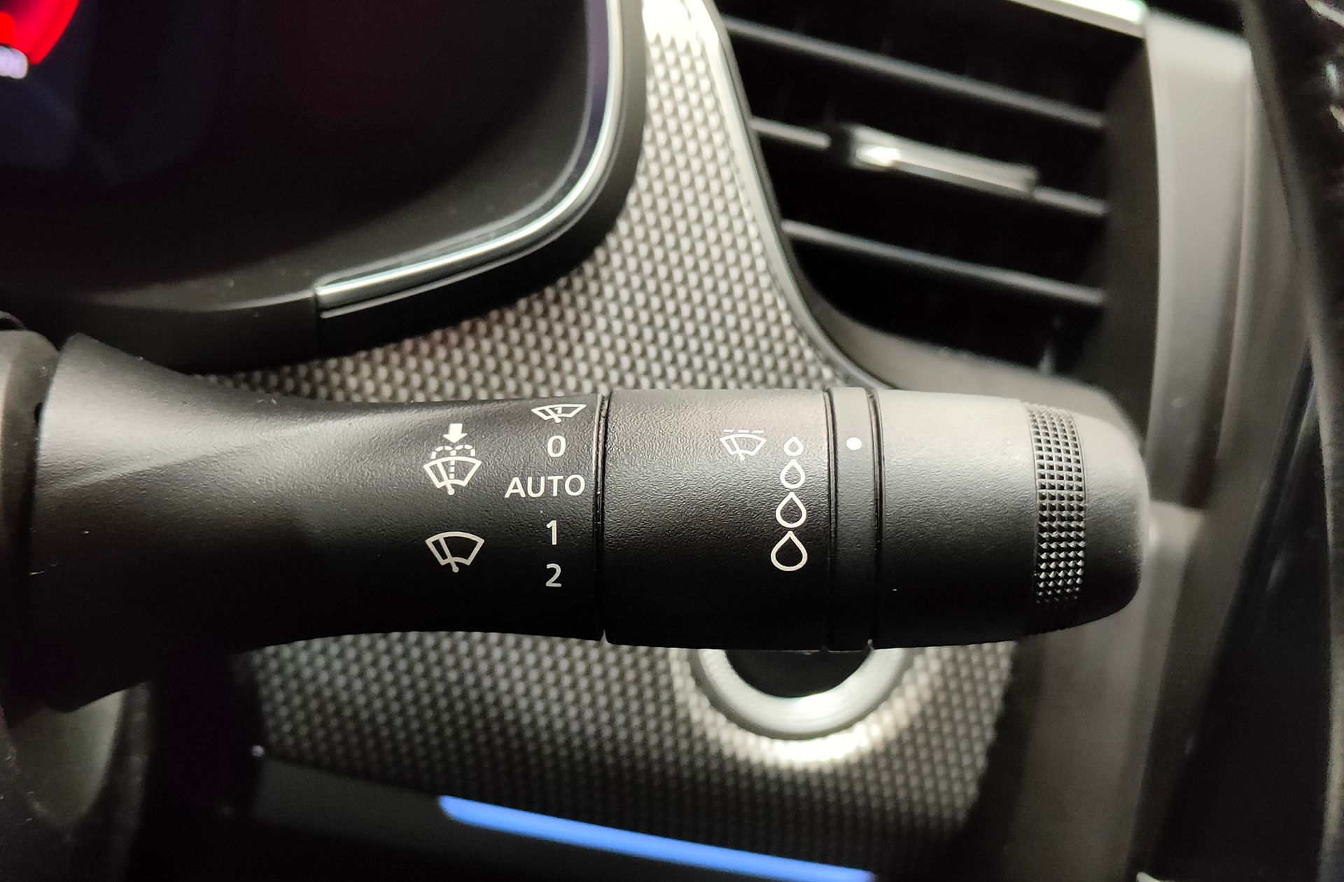 Renault Arkana Zen TCe 140 Mild Hybrid EDC - foto 29