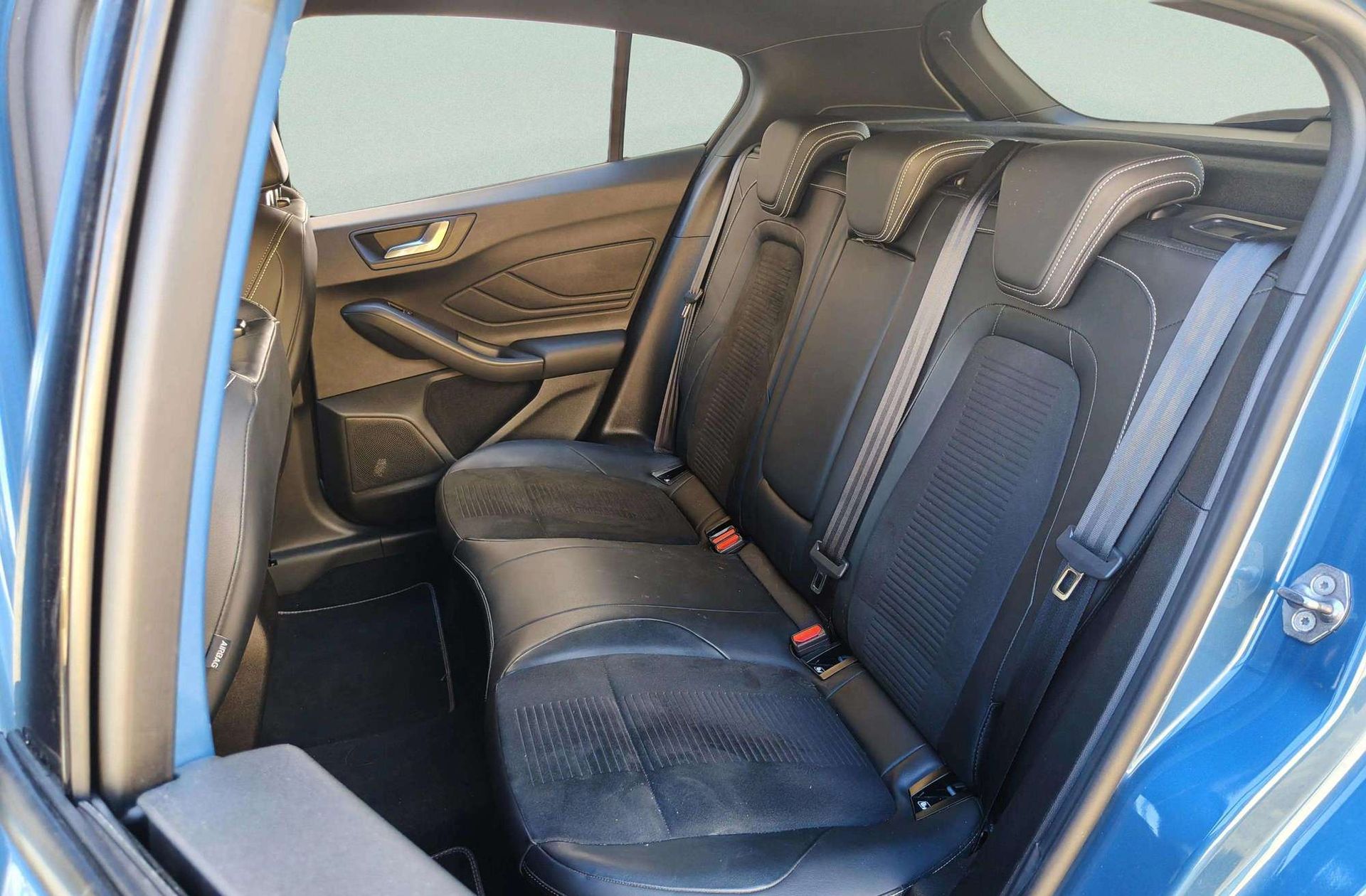 Ford Focus 2.3 EcoBoost ST - foto 14