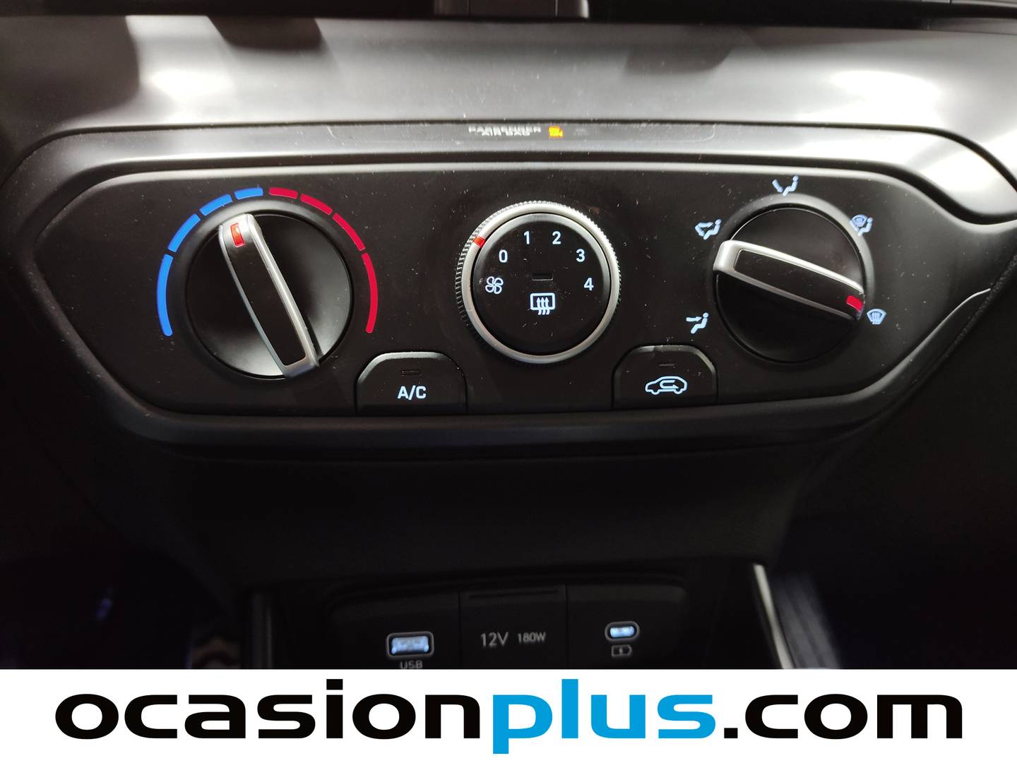 Foto Hyundai Bayon Hyundai Bayon 1.0 TGDI 48V Maxx DCT (100 CV)