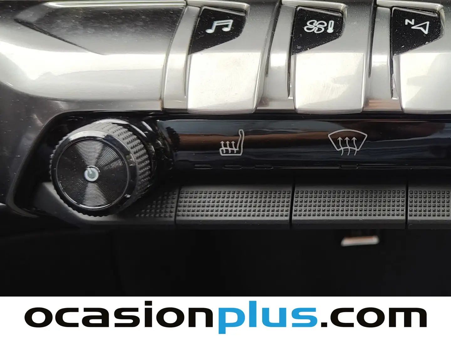 Foto Peugeot 3008 Hybrid Peugeot 3008 Hybrid GT eDCS6 (136 CV)