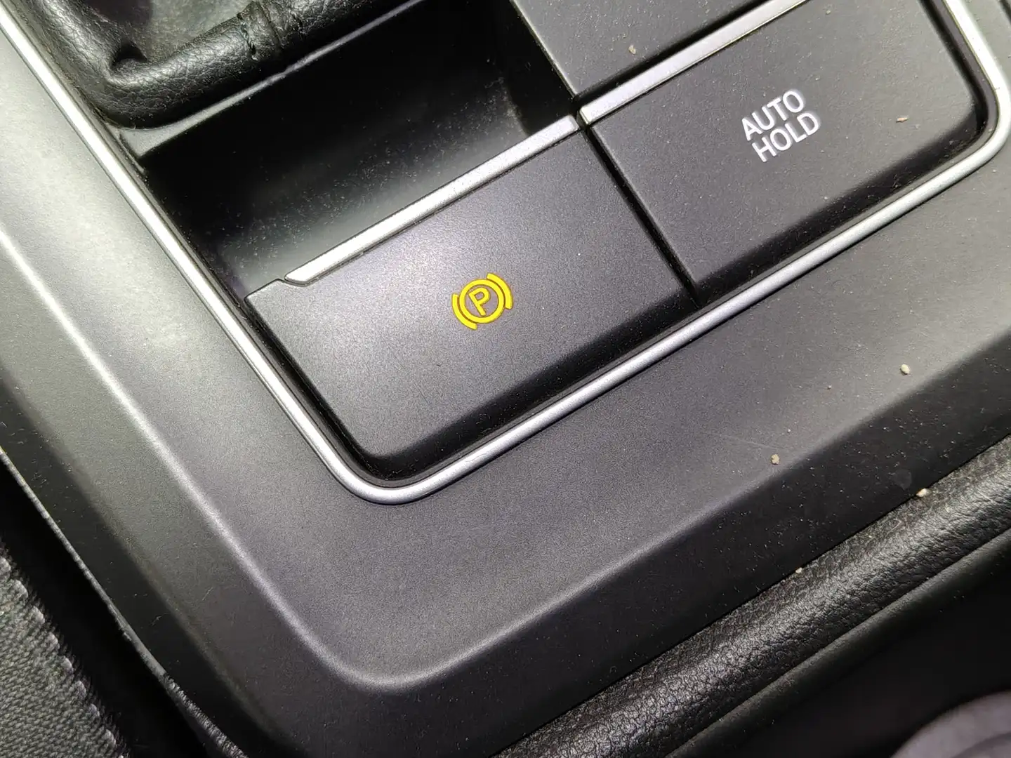 Foto Volkswagen Golf Volkswagen Golf Life 2.0 TDI (115 CV)