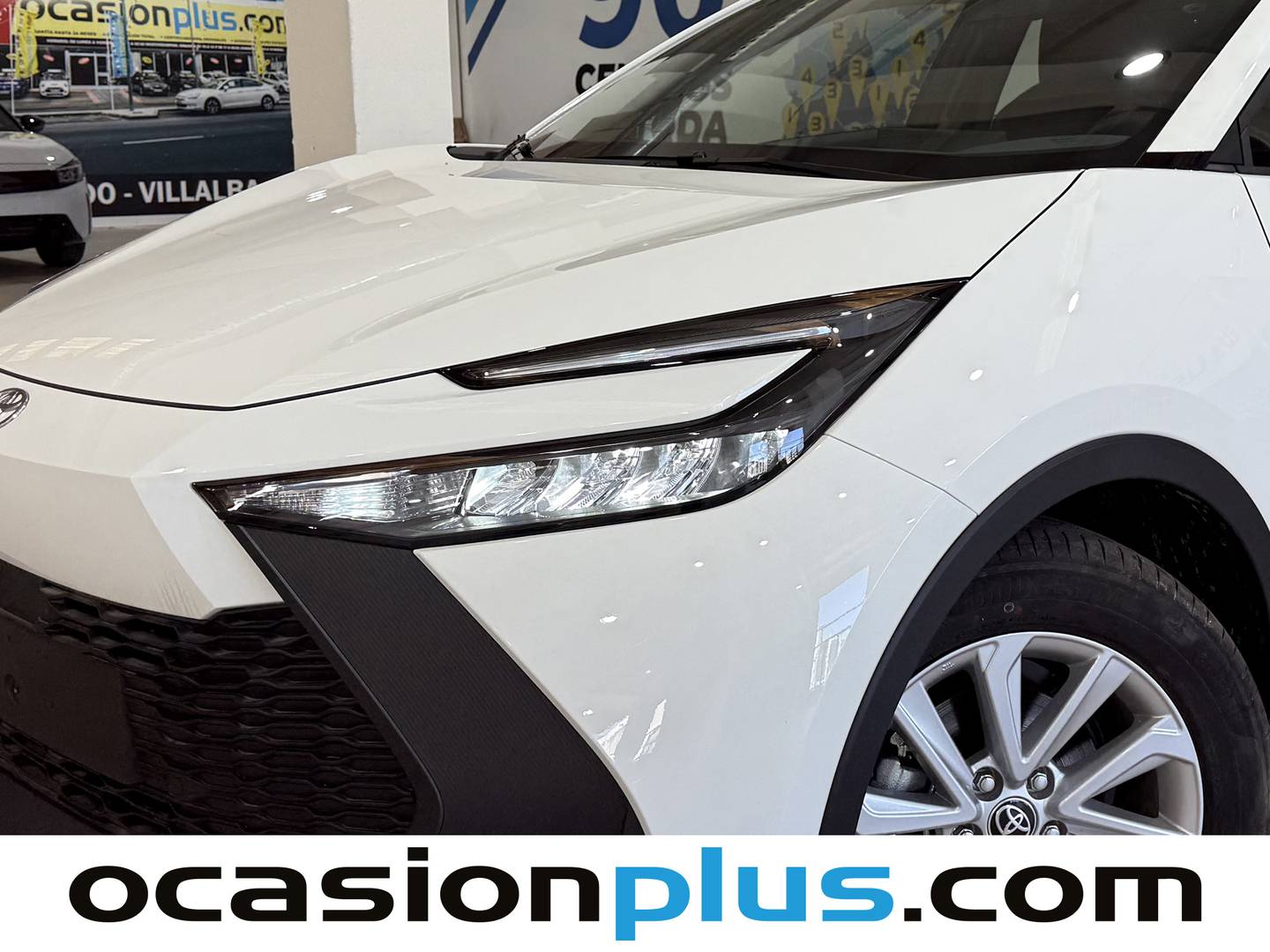 Equipamiento del Toyota C-HR Toyota C-HR 1.8 140H Active (140 CV)
