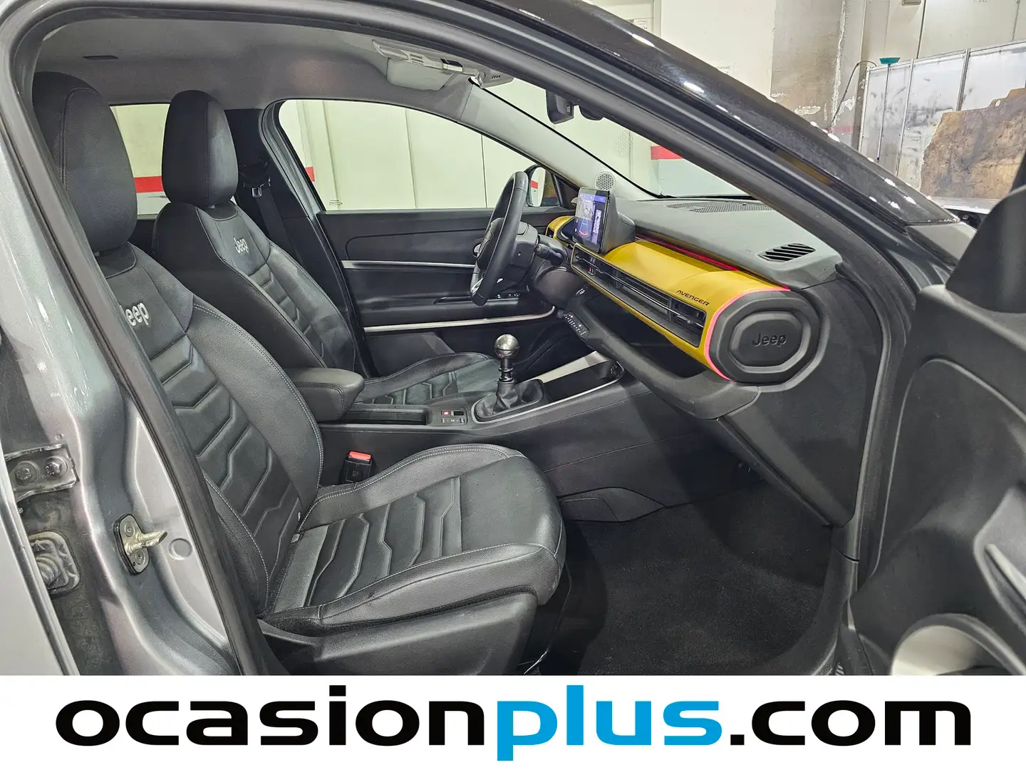 Foto Jeep Avenger Jeep Avenger 1.2 G Summit (100 CV)