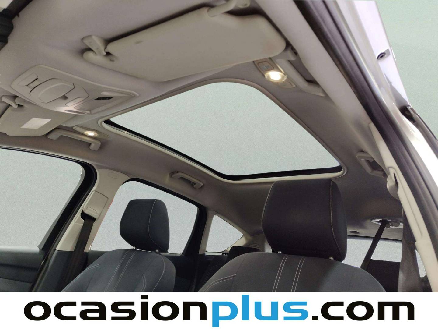 Extras y acabados del Ford C-Max Ford C-Max 2.0 TDCI Titanium Powershift (140 CV)