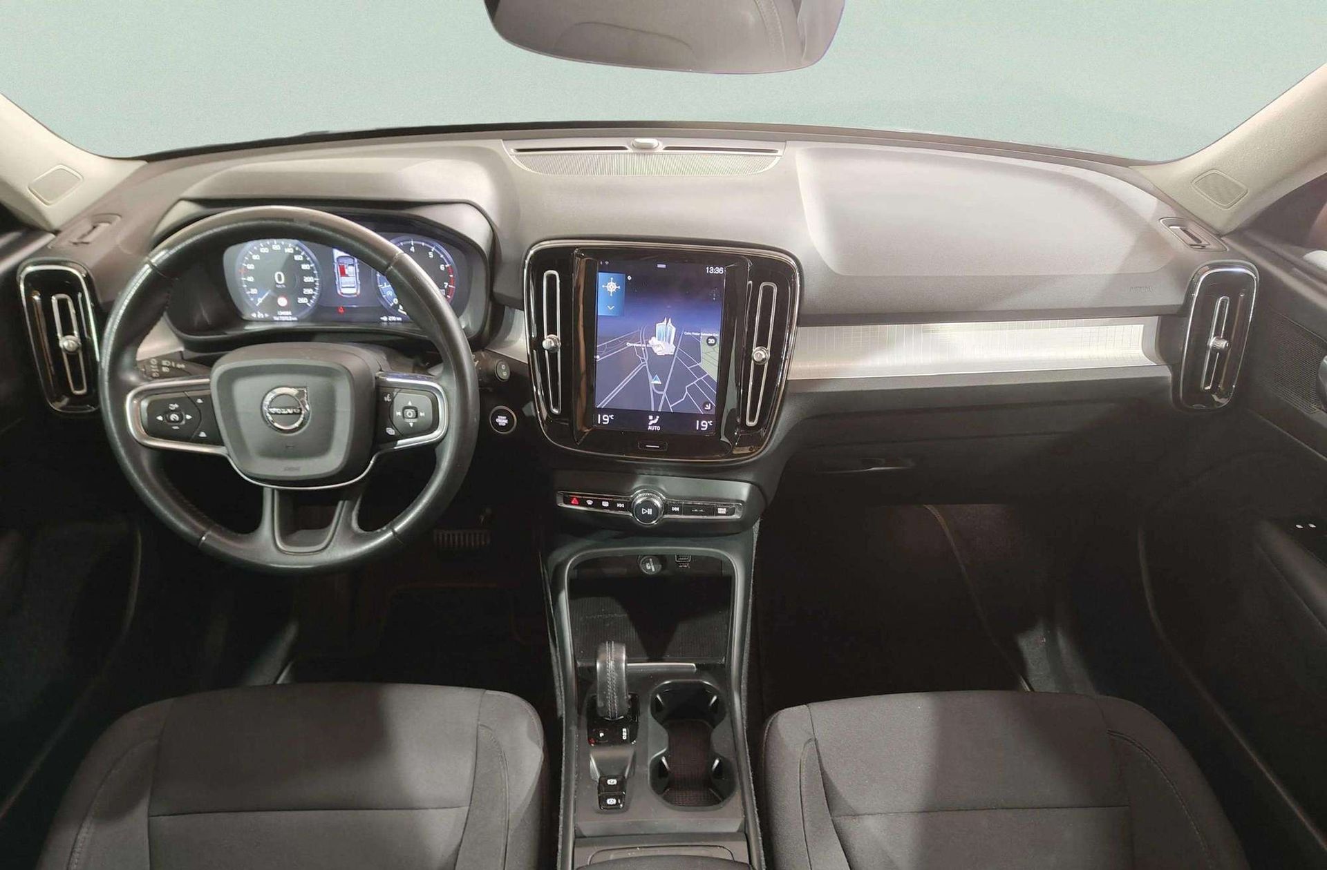 Volvo XC40 T2 Momentum Pro - foto 6