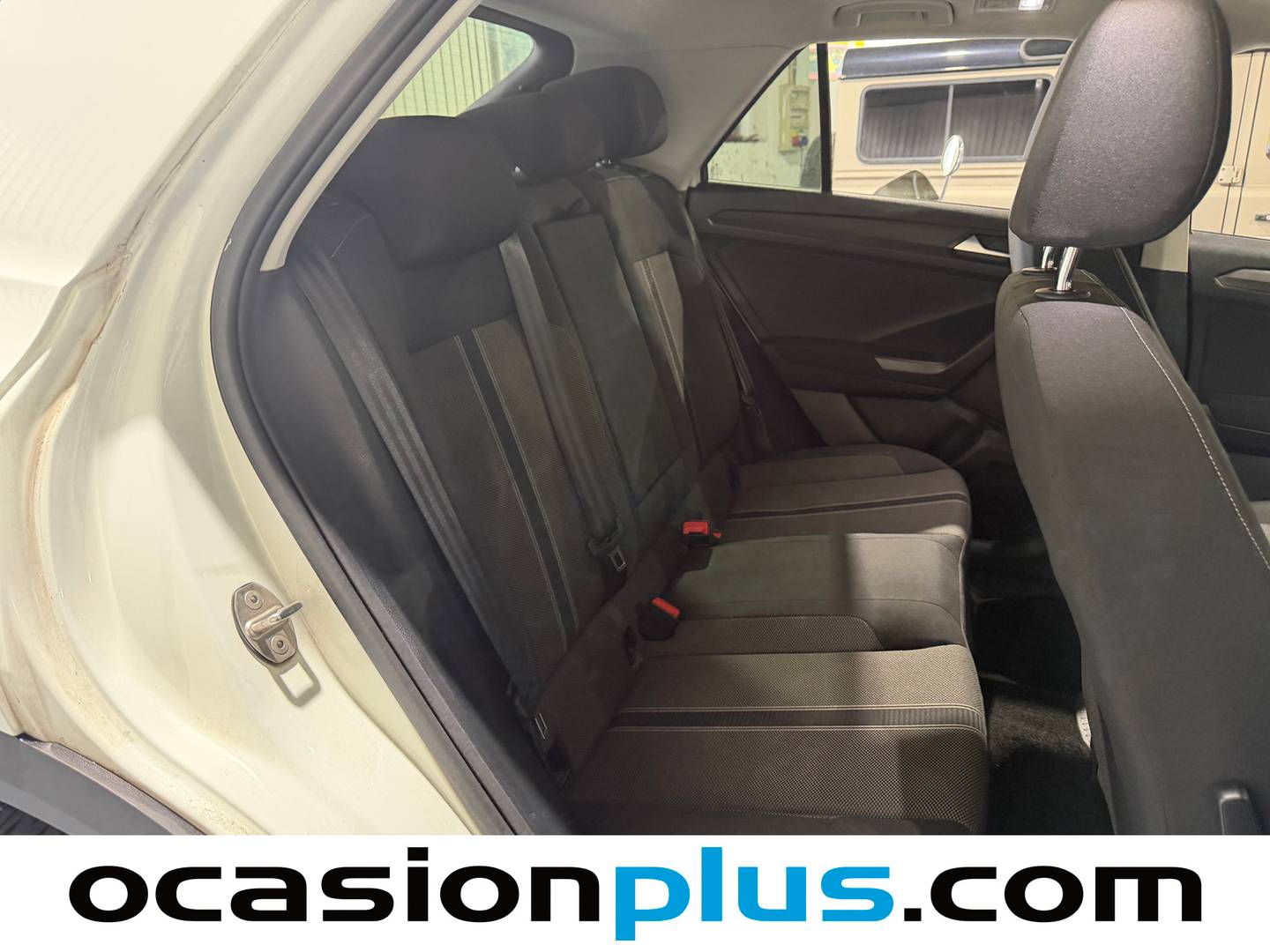 Foto Volkswagen T-Roc Volkswagen T-Roc Advance 2.0 TDI (150 CV)