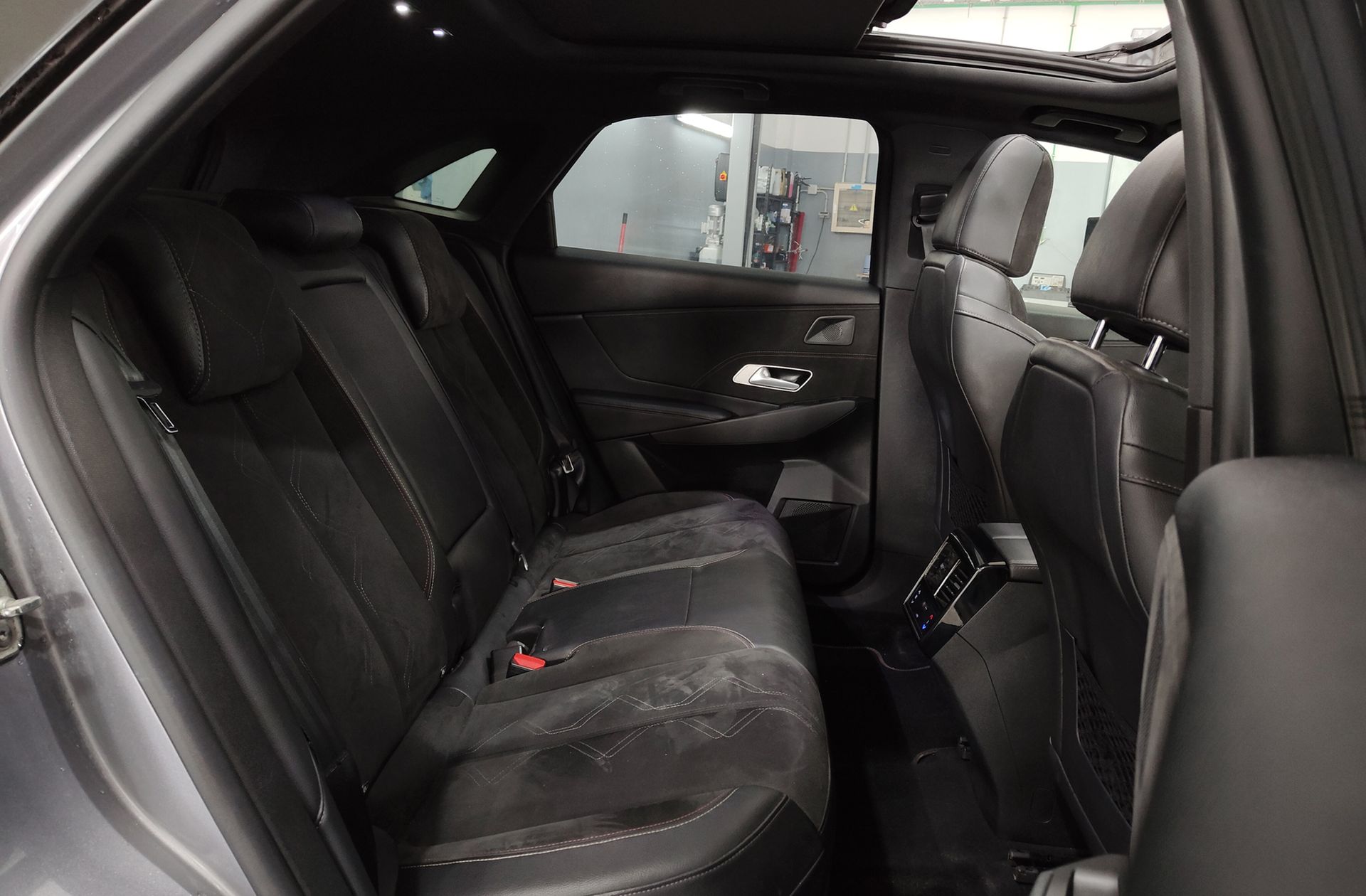 DS DS 7 Crossback E-Tense 300 Performance Line+ 4WD - foto 21