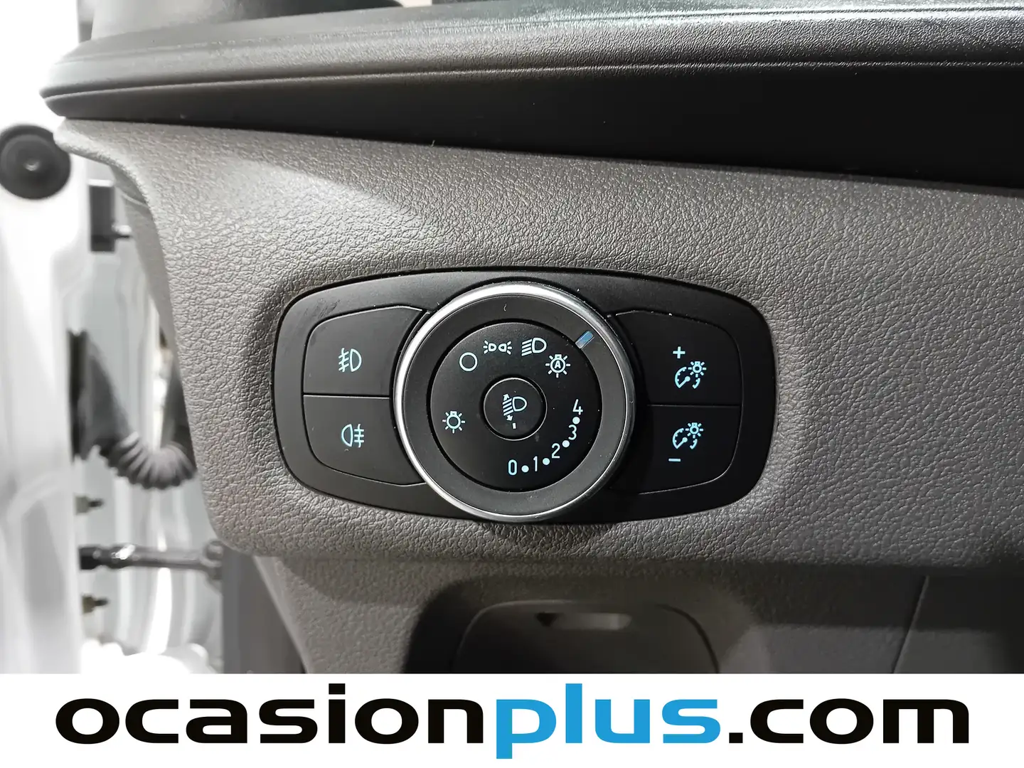 Foto Dethleffs UF01 Dethleffs UF01 UF01 Globevan 2.0 D (131 CV) Caperizado 4 Plazas