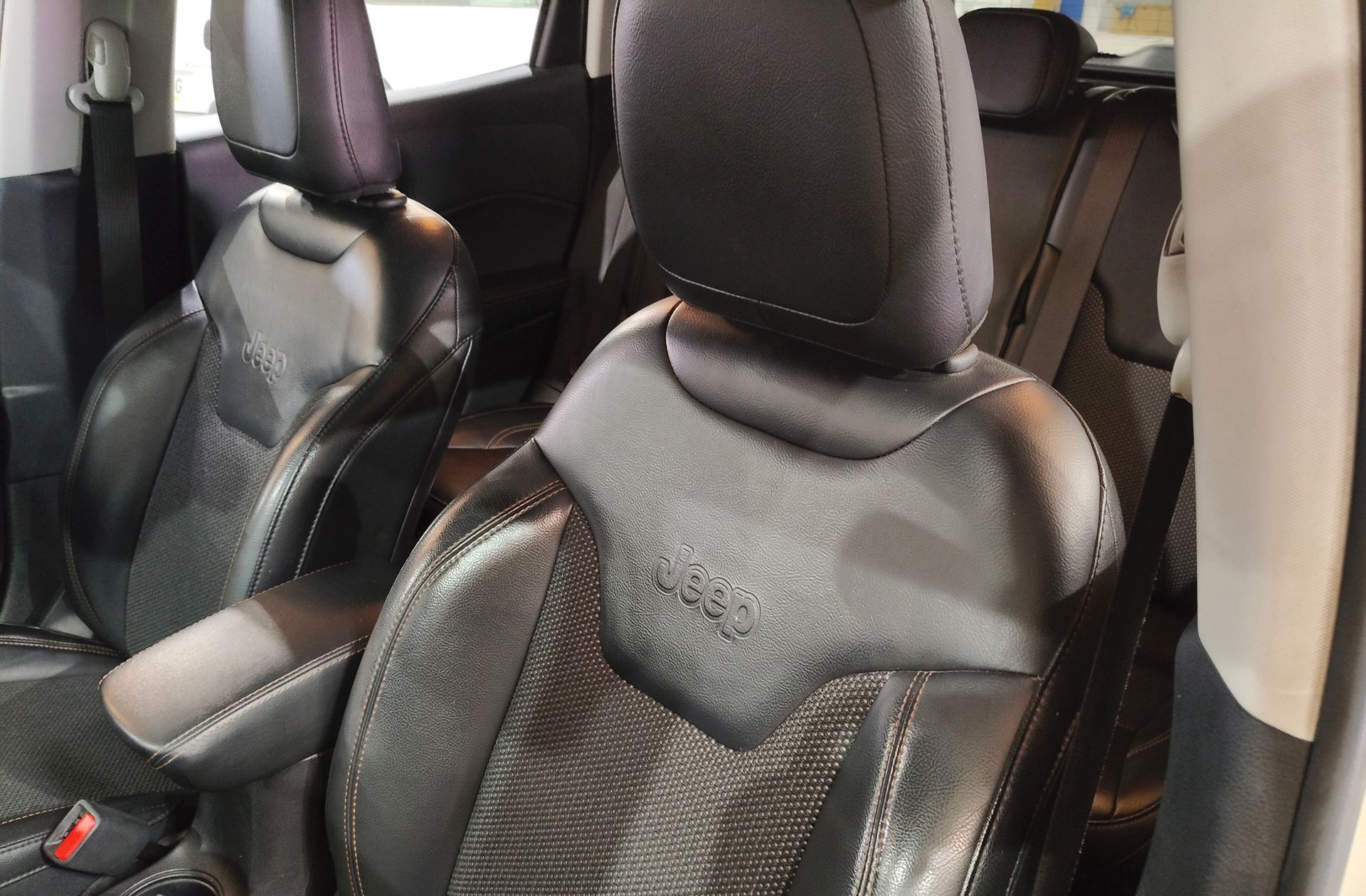 Jeep Compass 1.4 MultiAir Limited 4x2 - foto 13