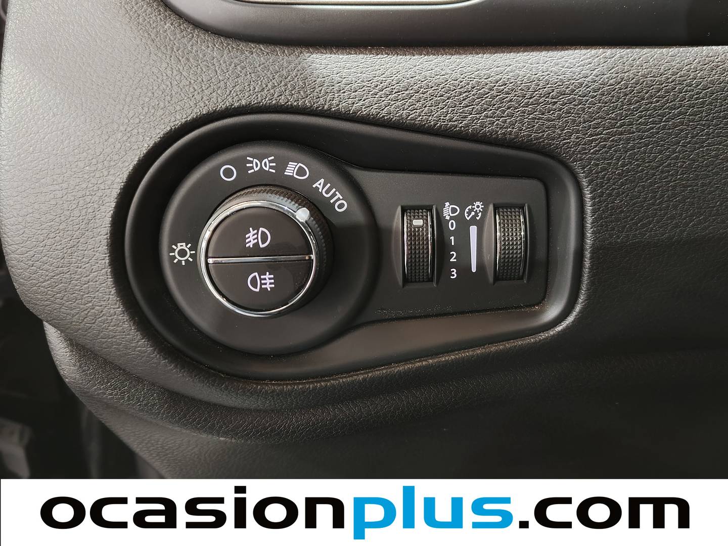 Acabados Jeep Renegade Jeep Renegade eHybrid 1.5 Limited ATX (130 CV)