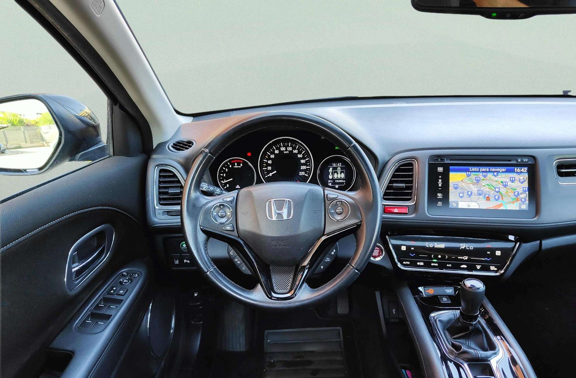 Honda HR-V 1.6 i-DTEC Executive - foto 23