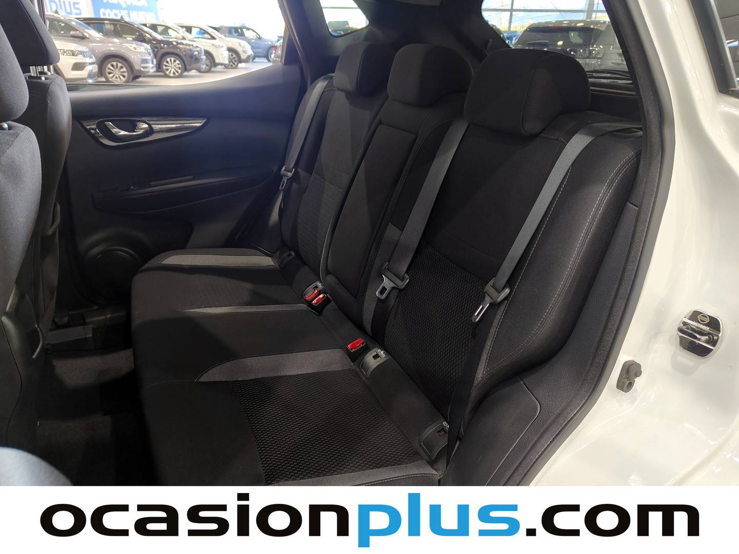 Foto asientos traseros Nissan QASHQAI Nissan Qashqai DIG-T 115 N-Connecta 4x2 (115 CV)