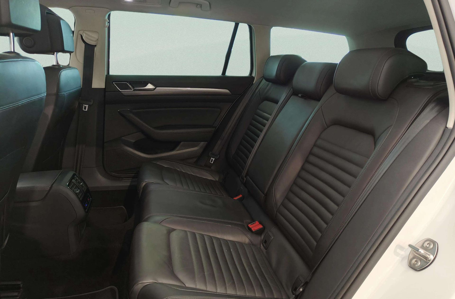 Volkswagen Passat Alltrack 2.0 TSI 4Motion DSG - foto 13