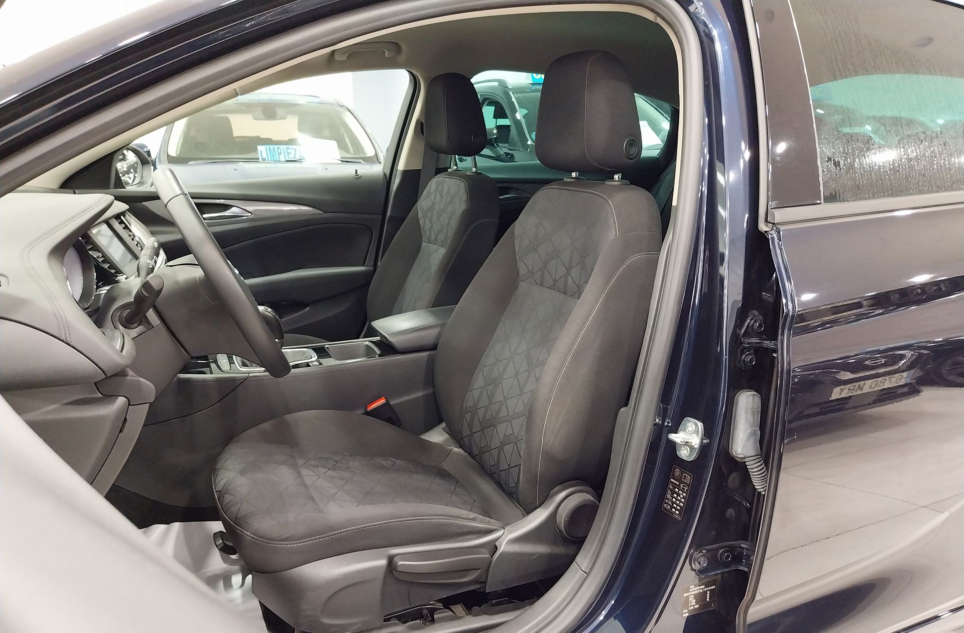 Opel Insignia GS 1.6 CDTI Turbo D 120 Aniversario - foto 11