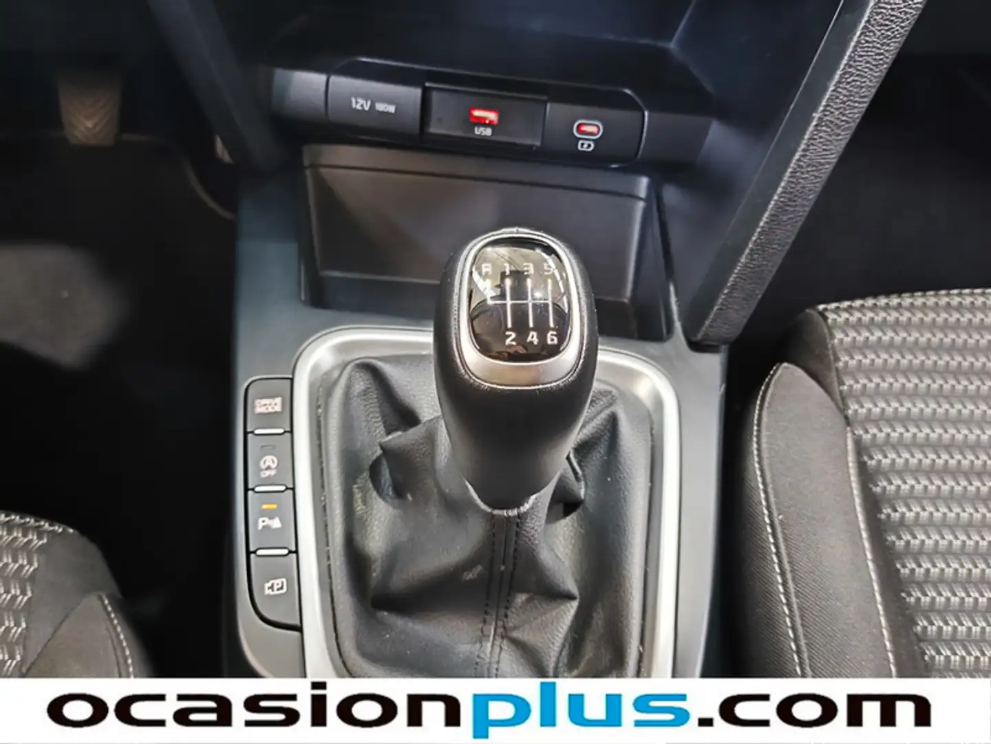 Foto KIA Ceed Kia Ceed 1.6 MHEV iMT Drive (136 CV)