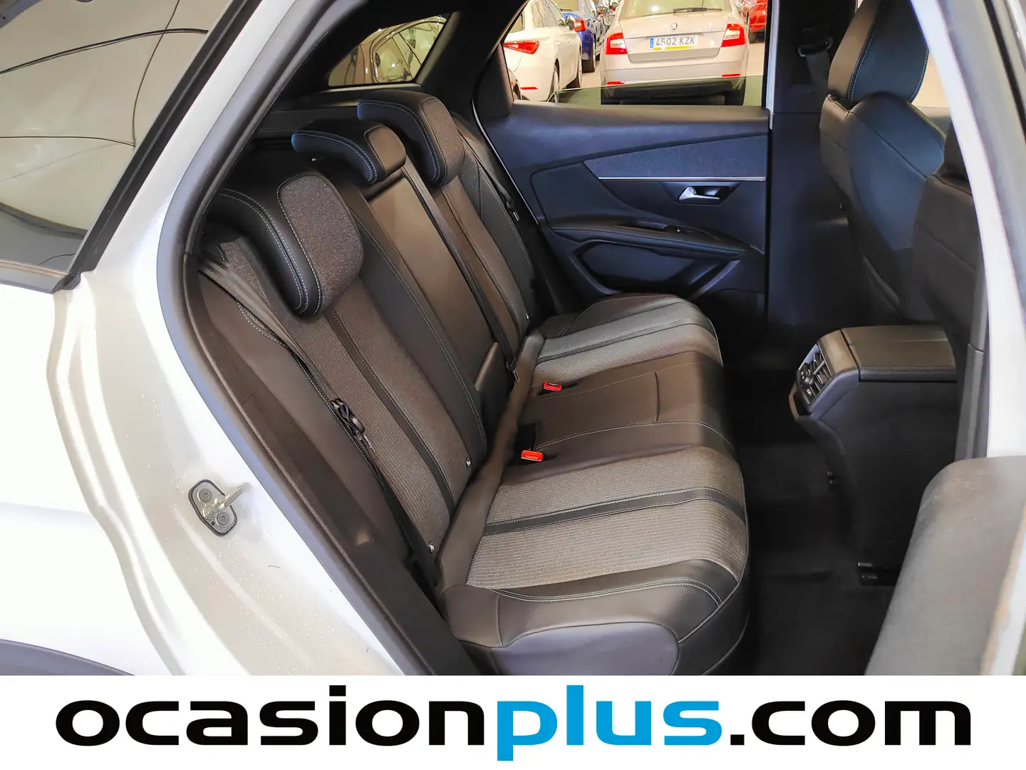 Foto Peugeot 3008 Hybrid Peugeot 3008 Hybrid 300 Allure Pack e-EAT8  (300 CV)