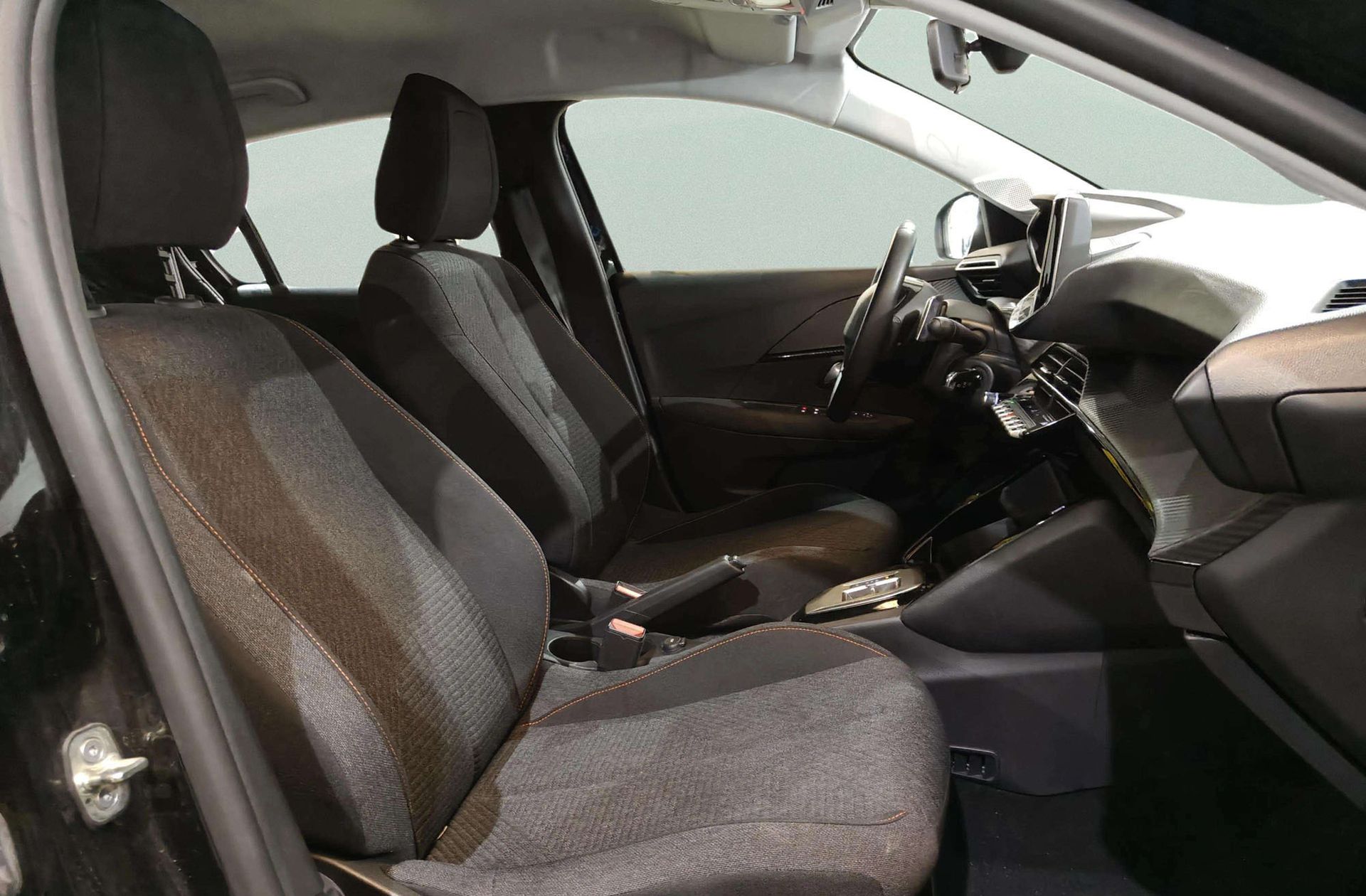 Peugeot 208 Style Hybrid 100 eDCS6 - foto 17