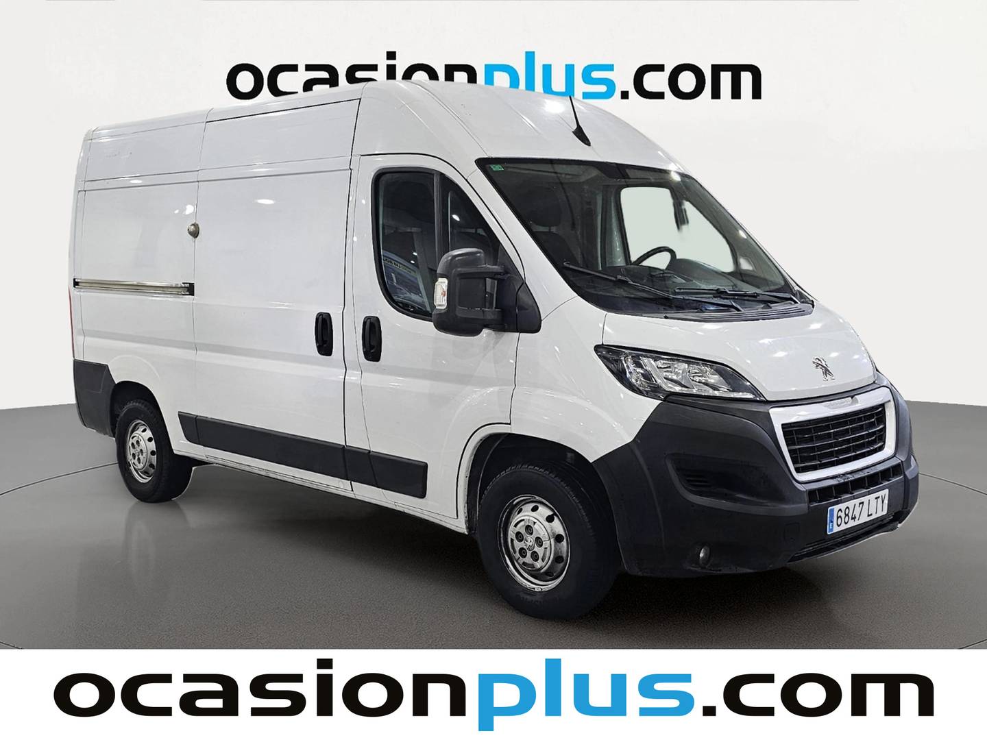 Foto delantera Peugeot Boxer Peugeot Boxer Furgon BlueHDi 140 S&S Pack 335 L2H2 (140 CV) derecha