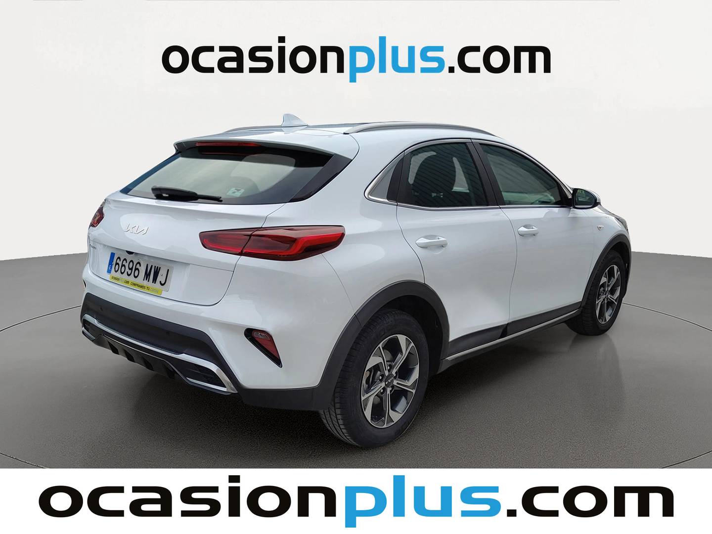 Foto trasera KIA XCeed Kia XCeed 1.0 T-GDi Drive (100 CV) derecha