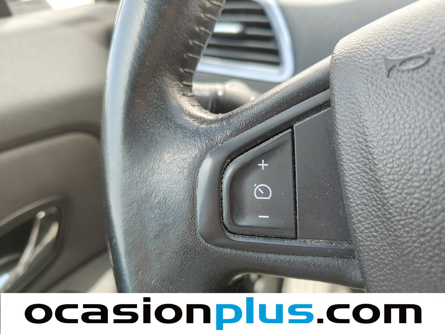 Extras y acabados del Renault Grand Scénic Renault Grand Scenic Limited dCi (110 CV) EDC 7 Plazas
